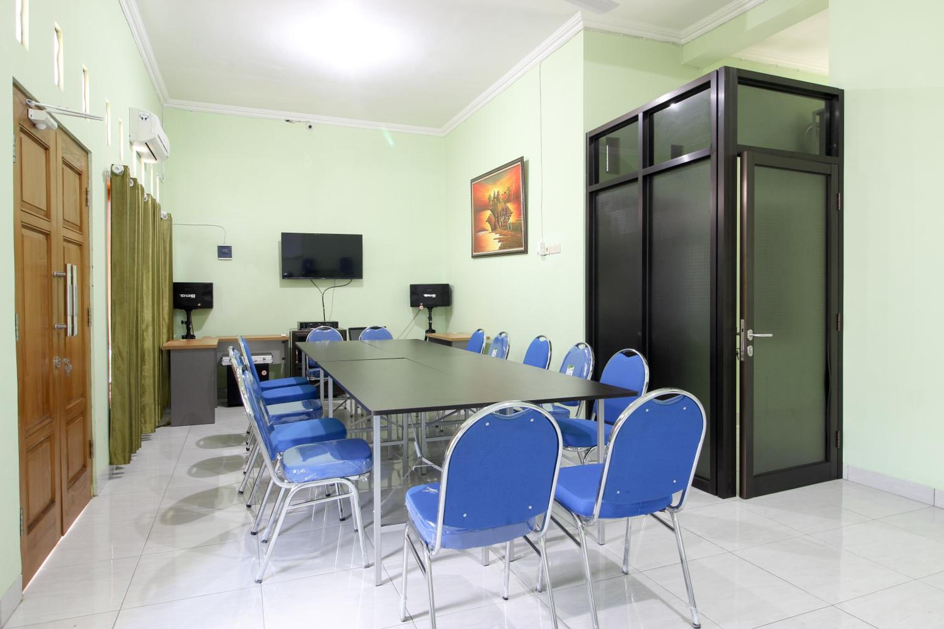 meeting & event spaces