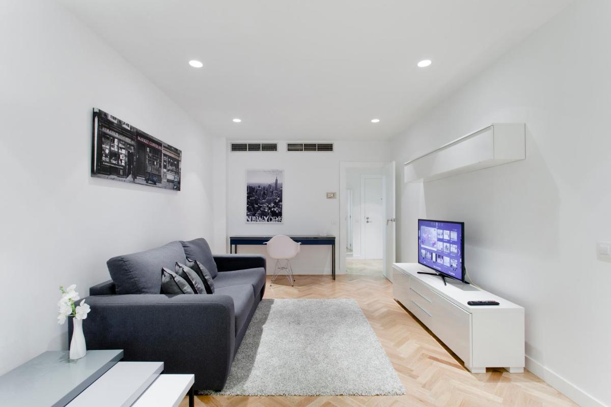 Villanueva Apartments by Flatsweethome