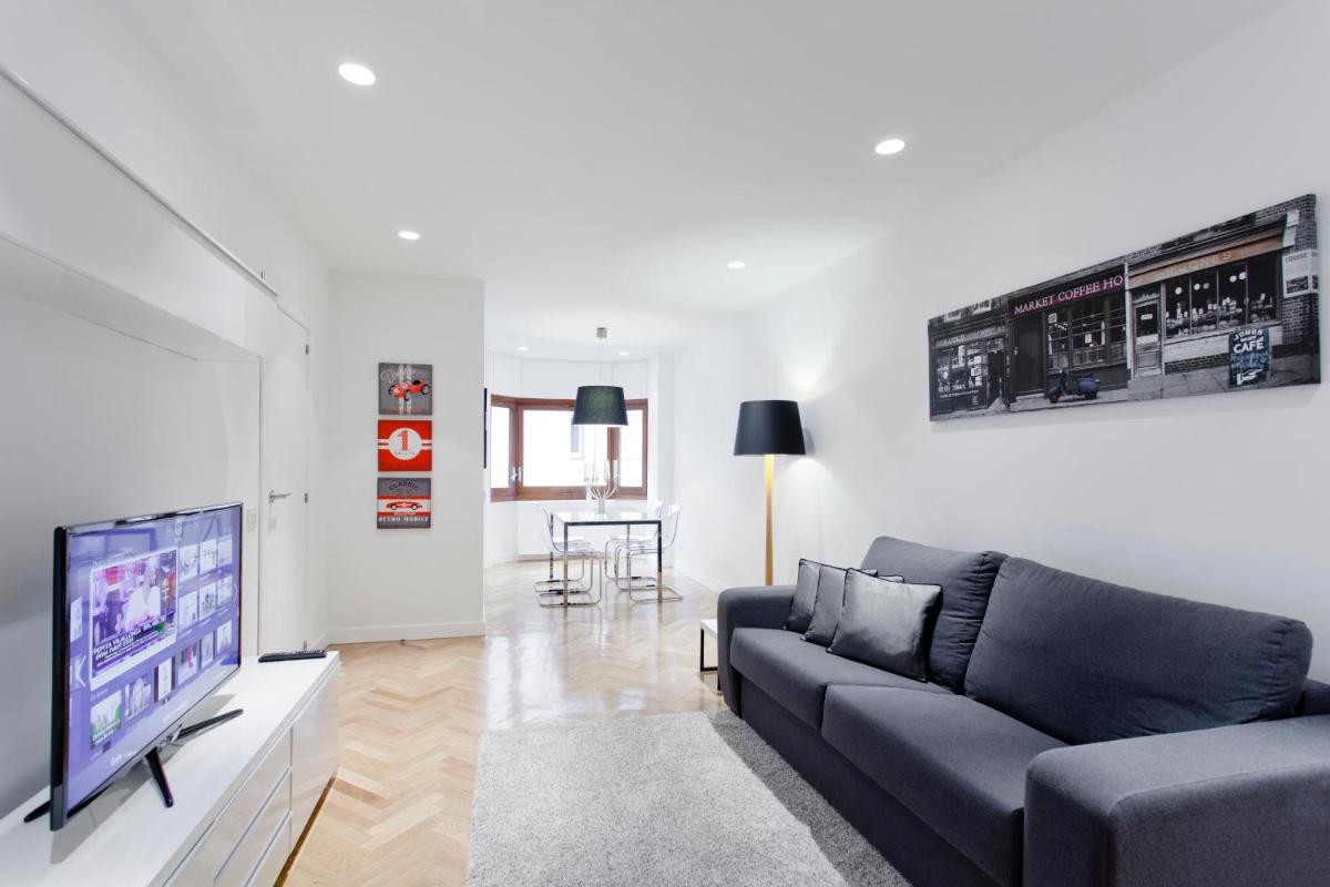 Villanueva Apartments by Flatsweethome
