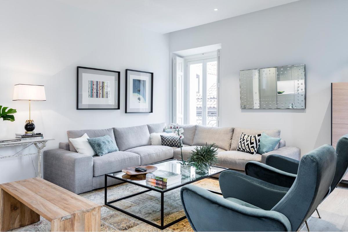 Justicia Apartment by Flatsweethome view 2