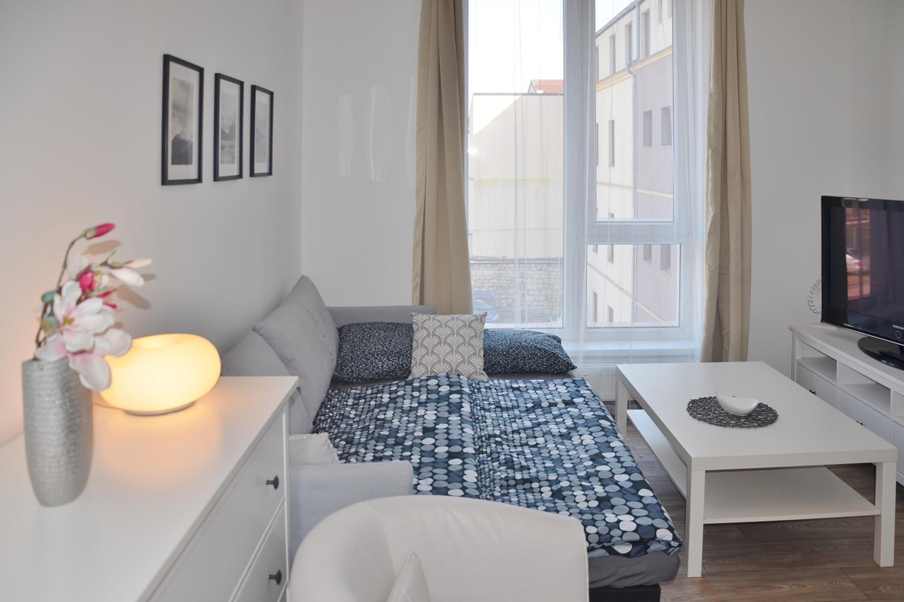 Apartmán 1+1 v centru České Lípy, 2.patro