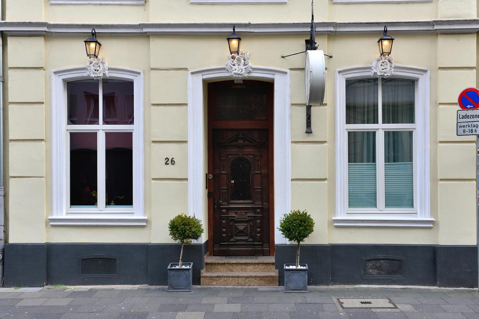 Hotel Domstern - Image 1