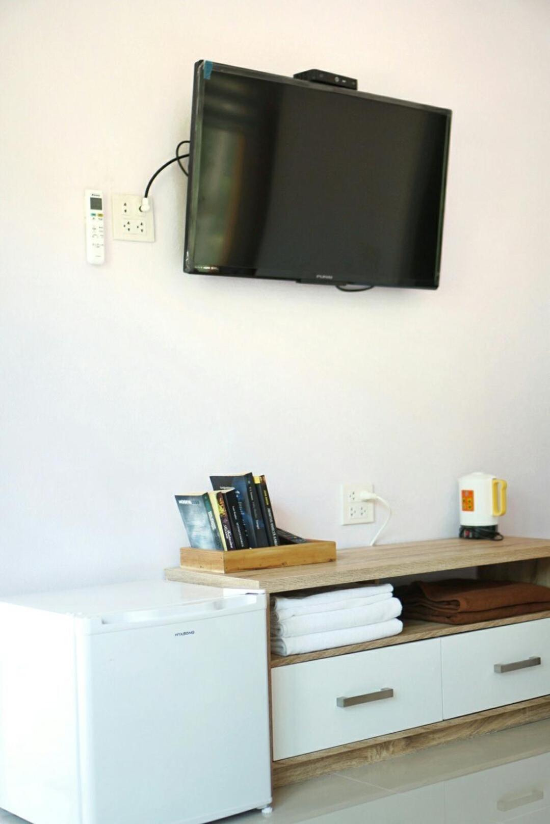 Photo 9