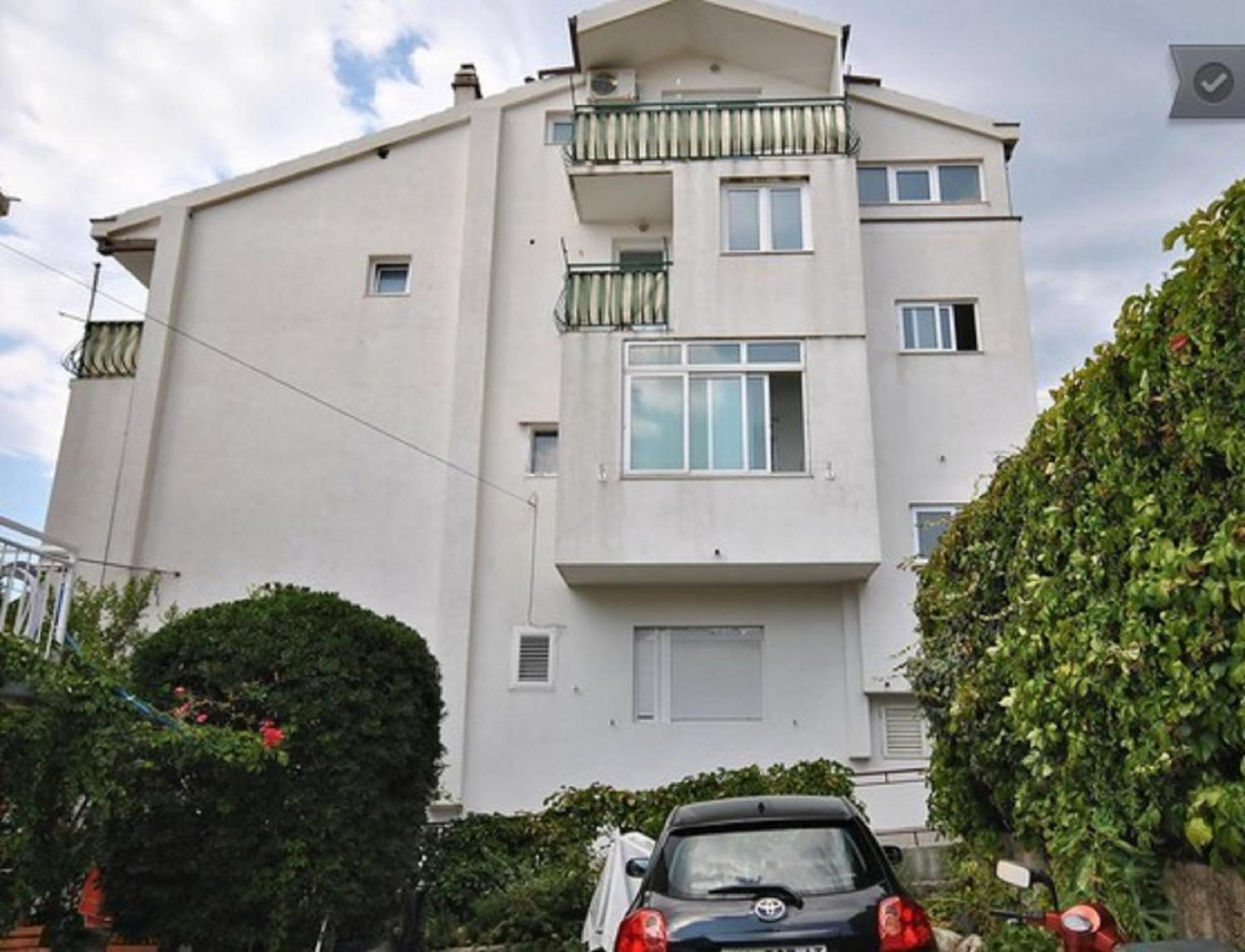 The best location in Makarska,free P,apt Mile,bikes