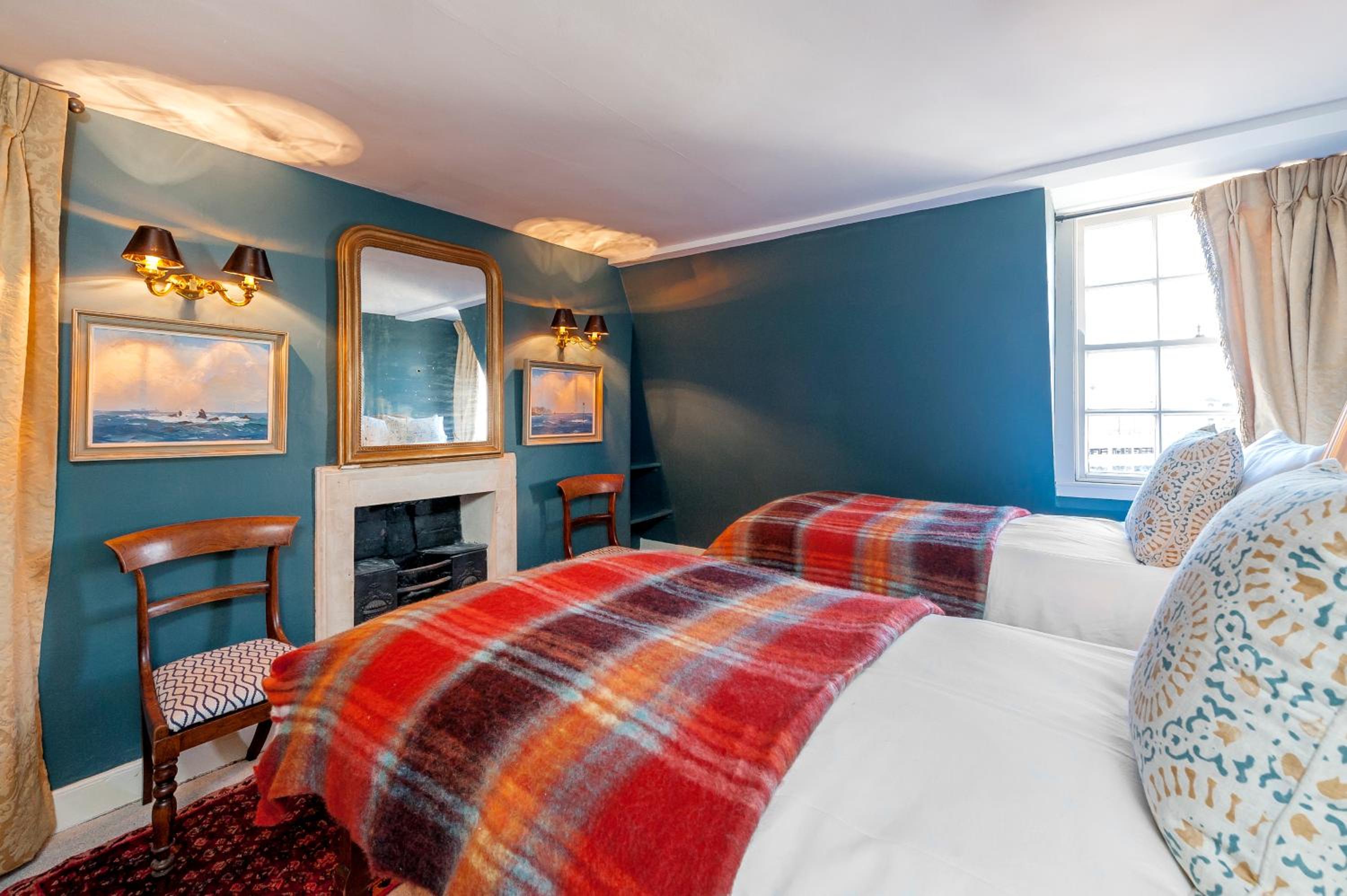 Luxury Regency Apartment in Bath City Centre view 3