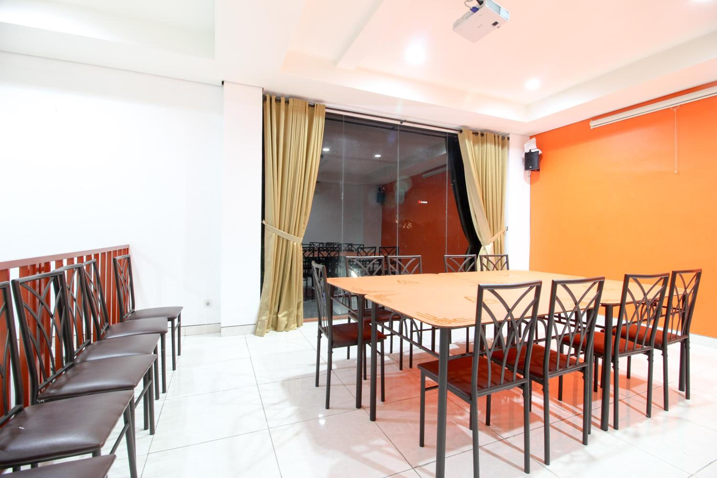 meeting & event spaces
