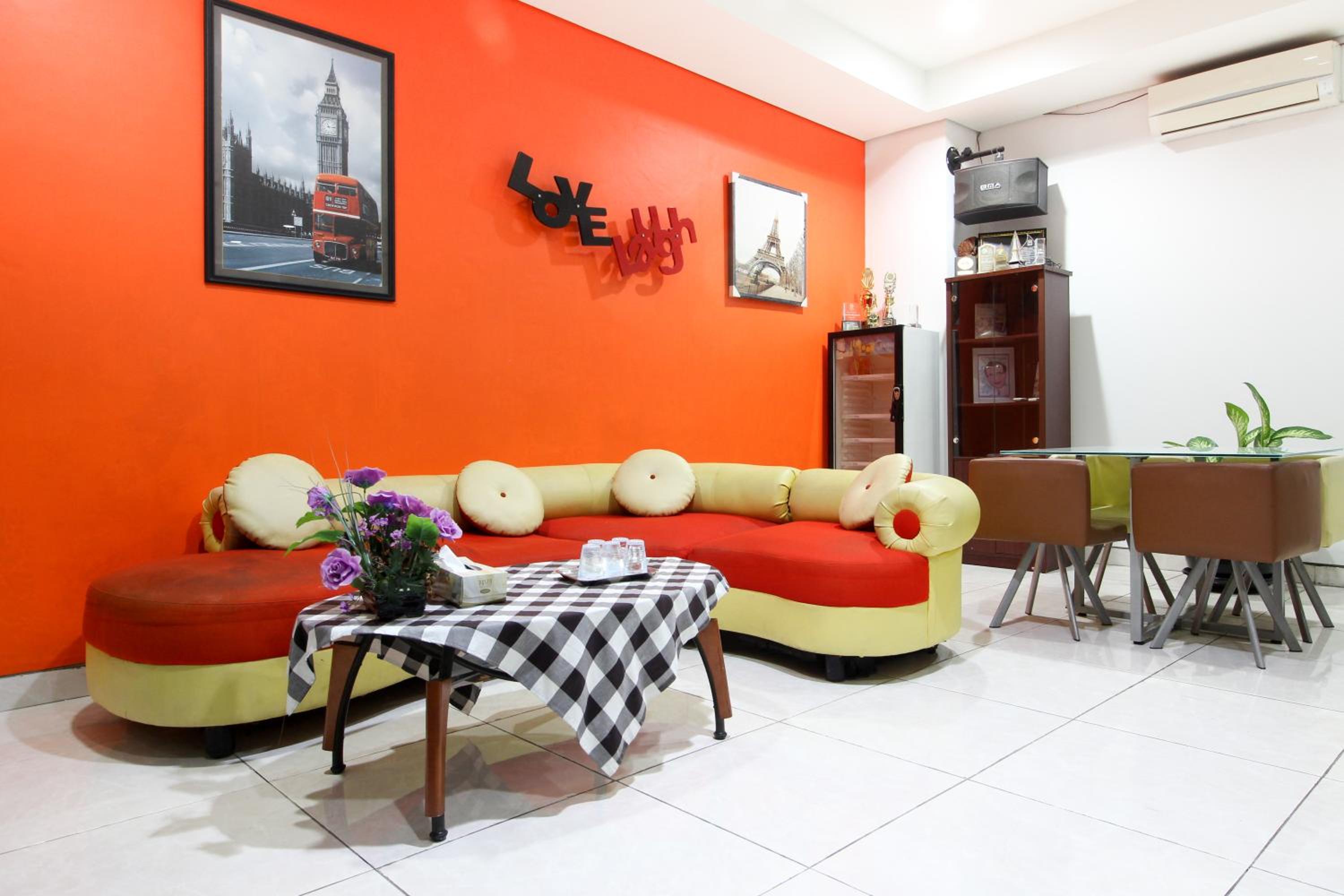 lounge