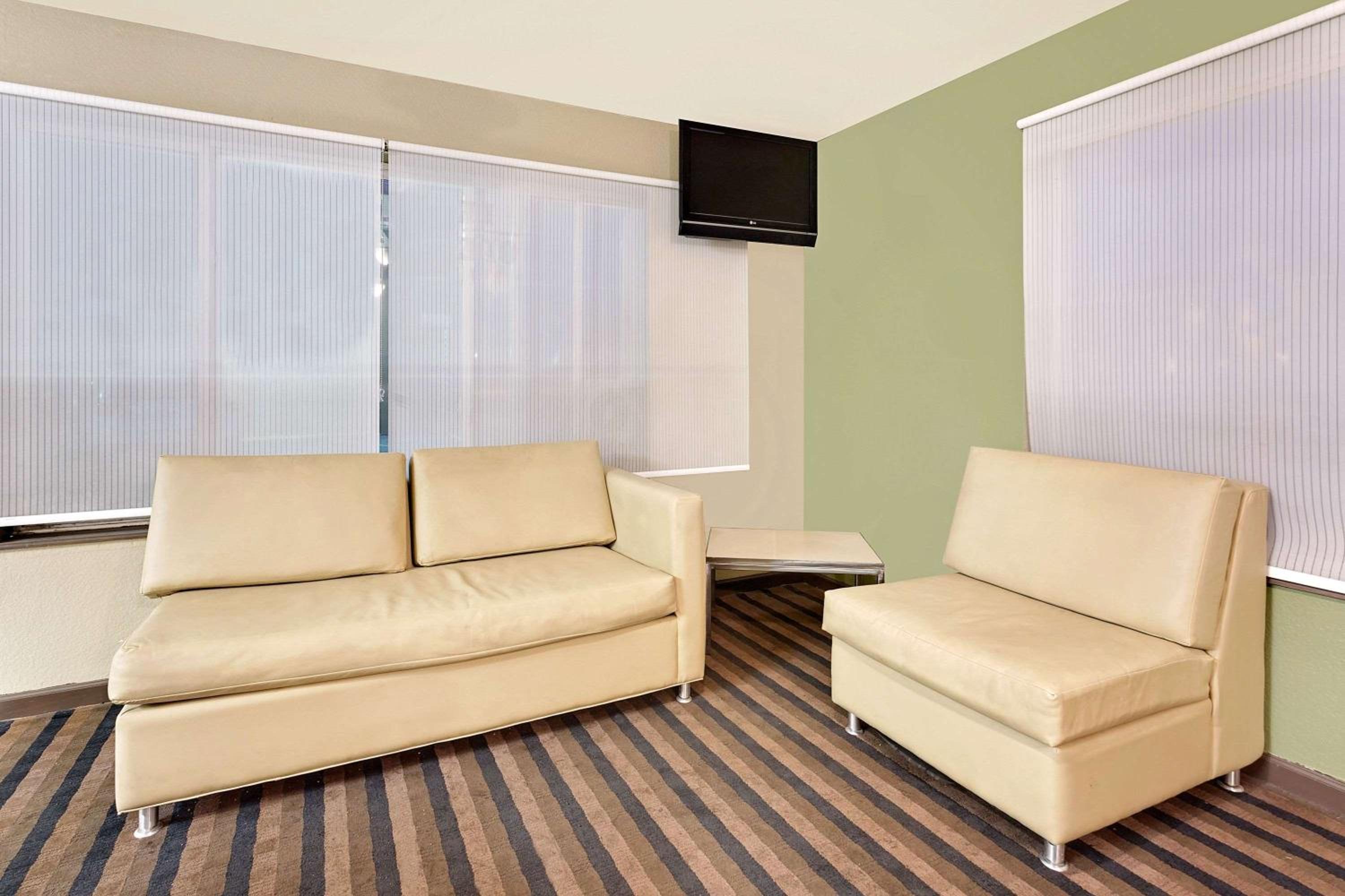 Super 8 by Wyndham Denver Central view 4