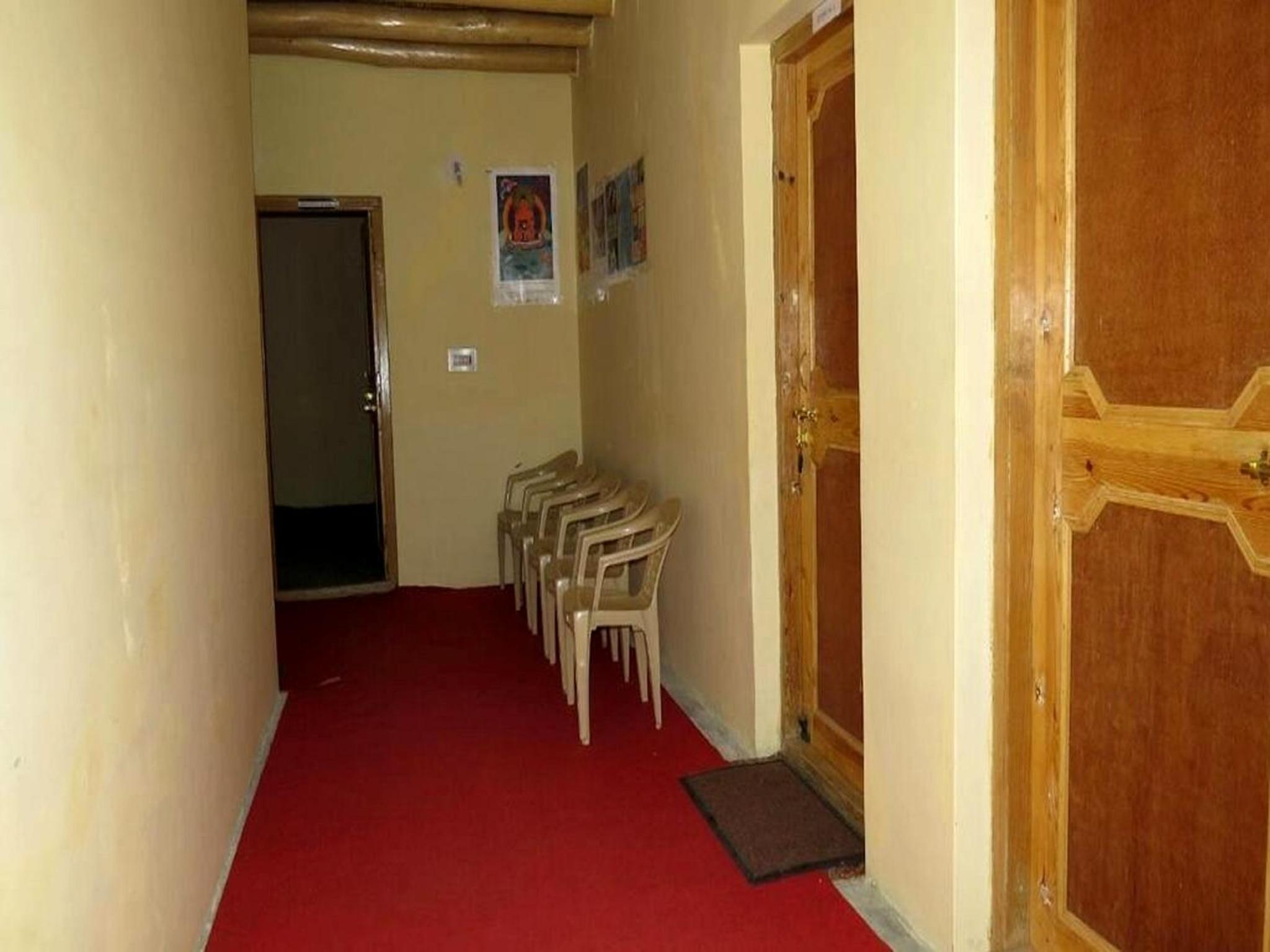 Padma HomeStay - Hanle view 4