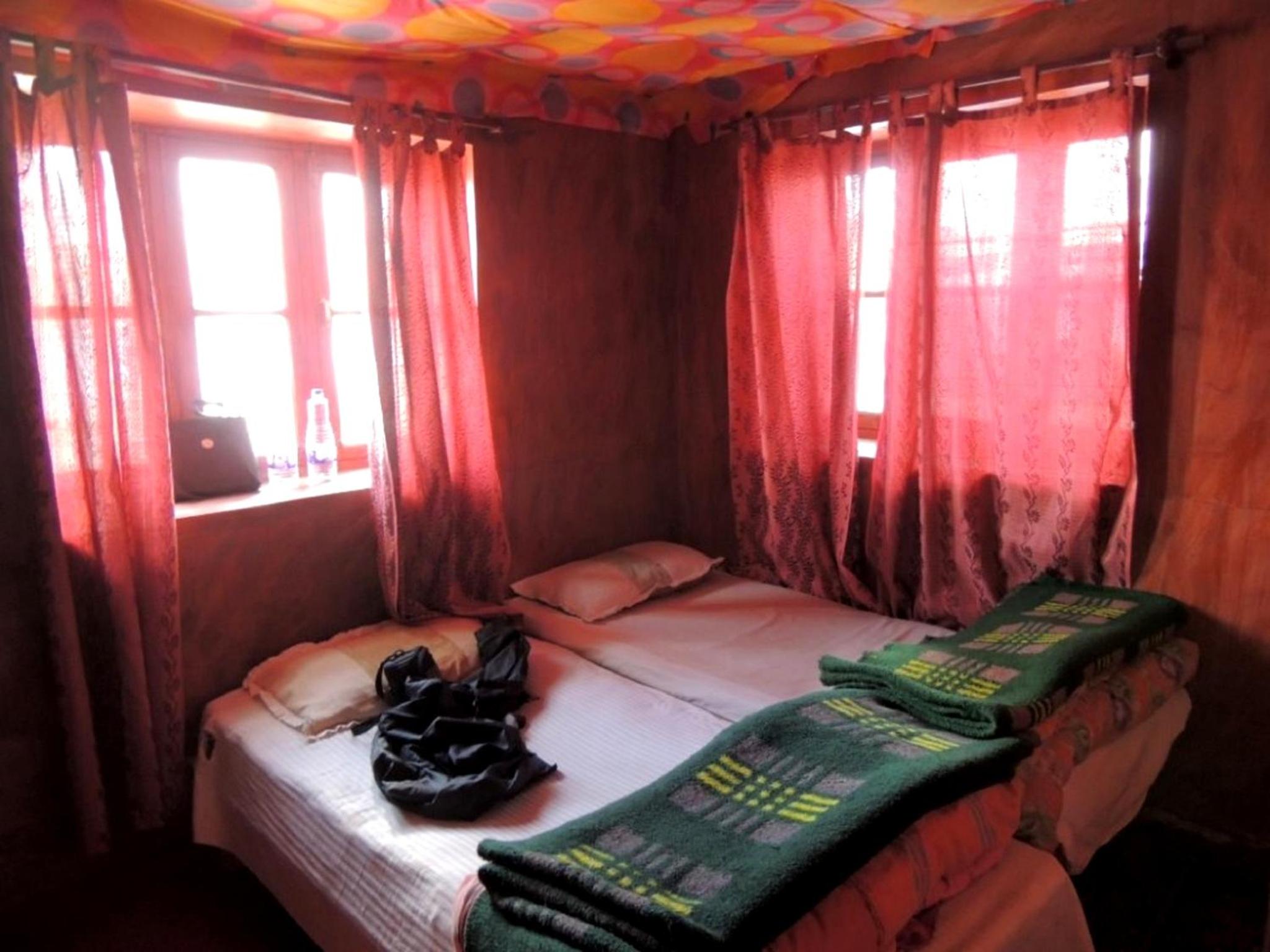 Padma HomeStay - Hanle view 2