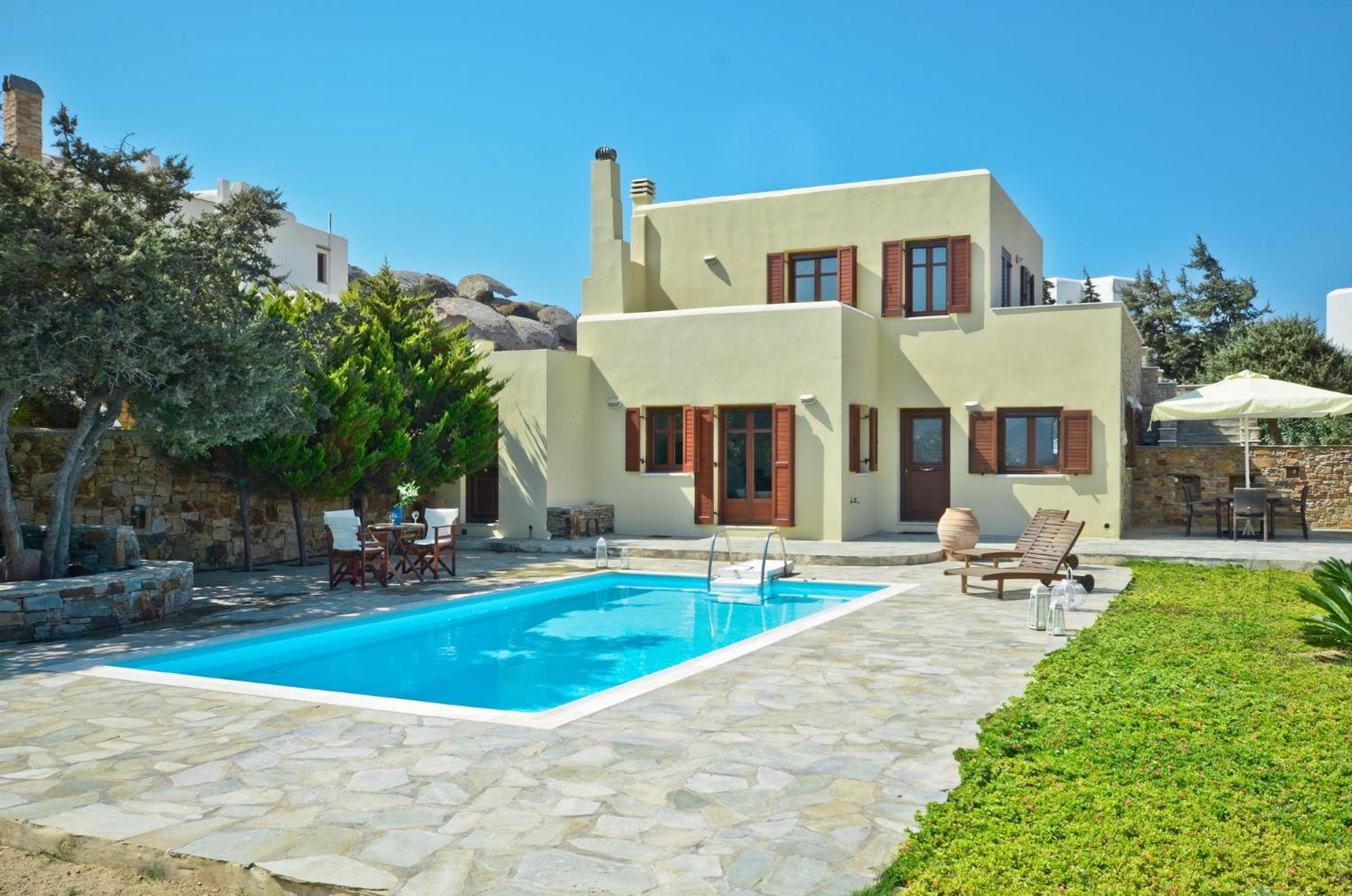 Fabulous Holiday Villa in Naxos Island photo 3