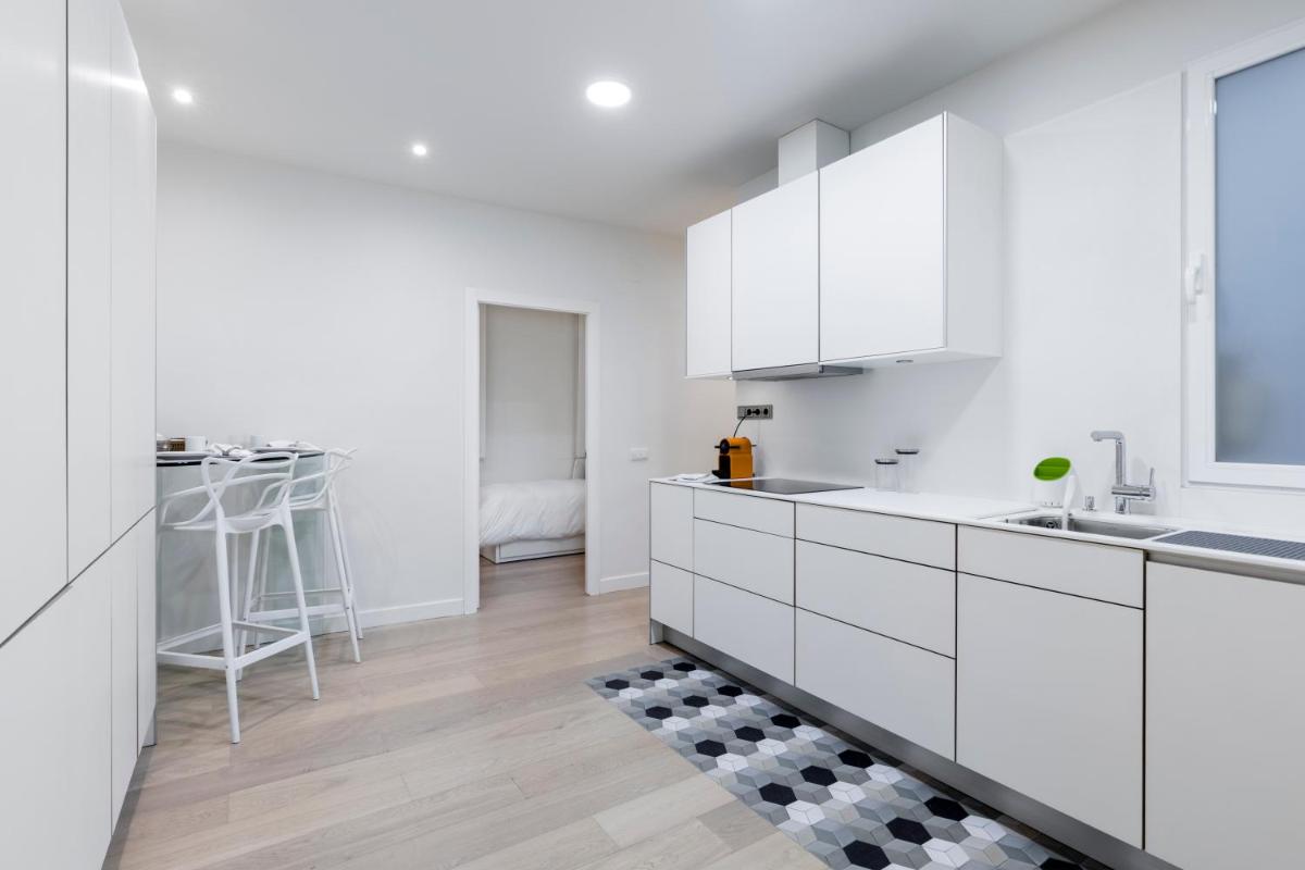 Principe de Vergara Apartment II by Flatsweethome photo 5