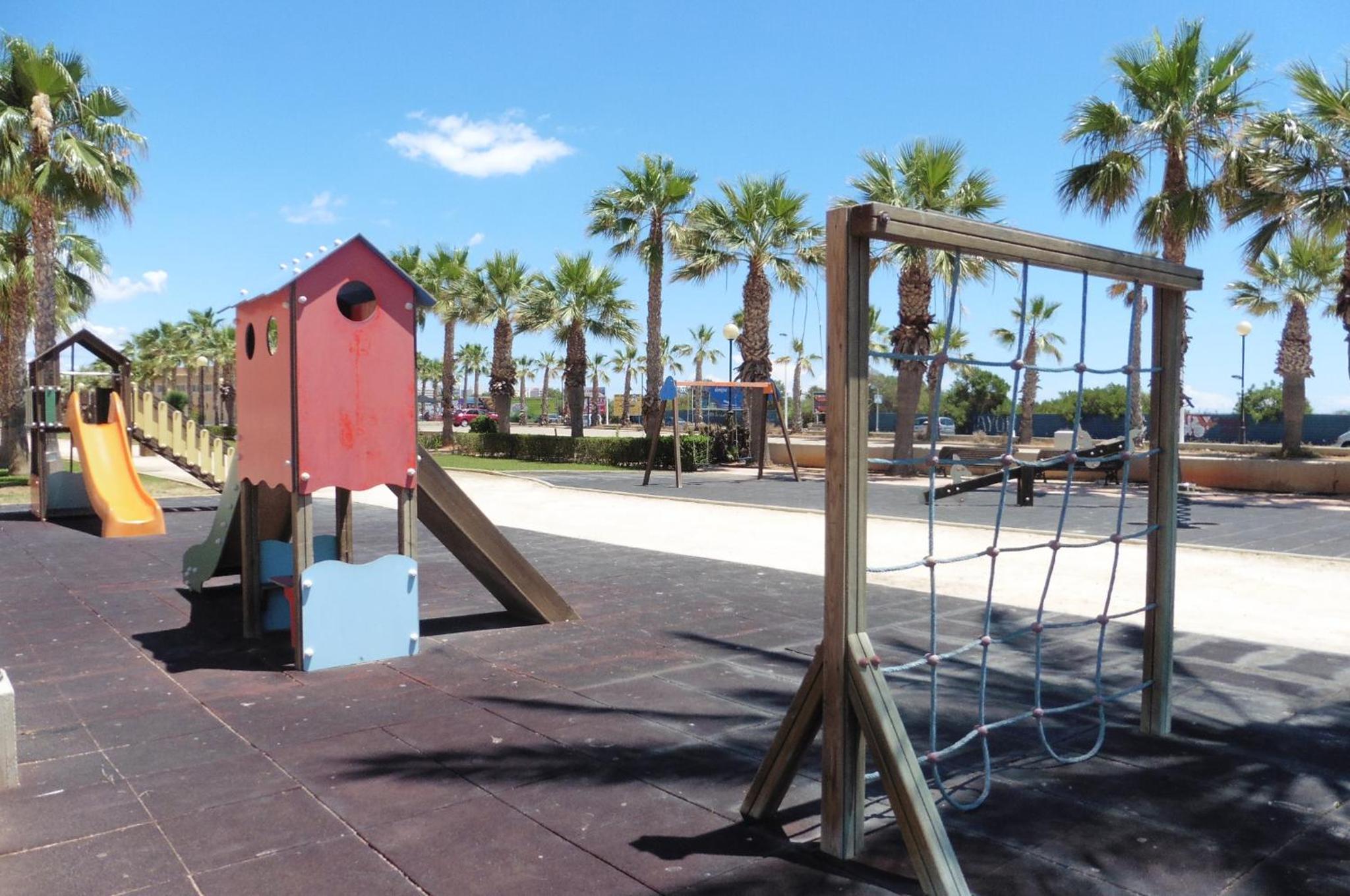 Puerto Y Playa One Bedroom Apartment LMHR27 view 4