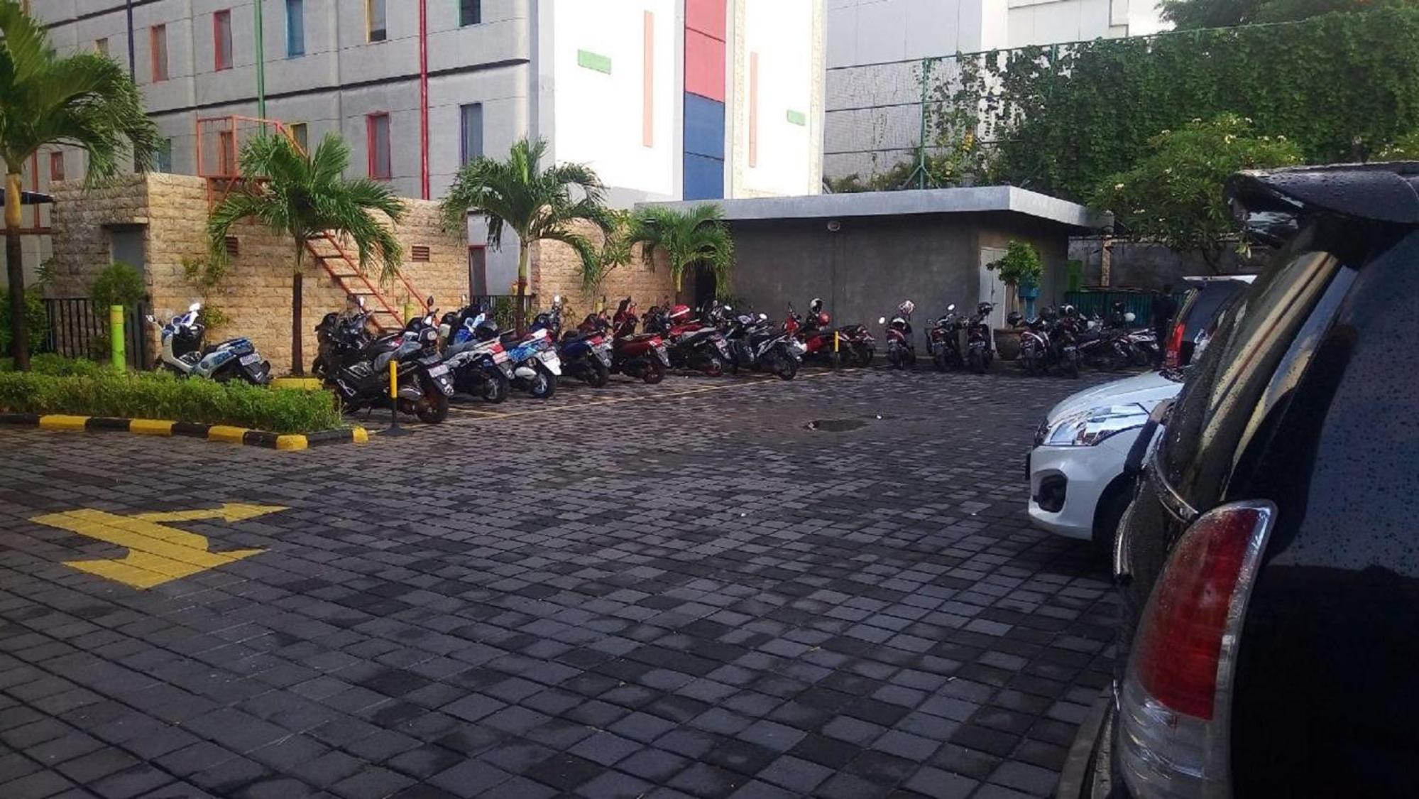 POP! Hotel Kuta Beach Bali 11