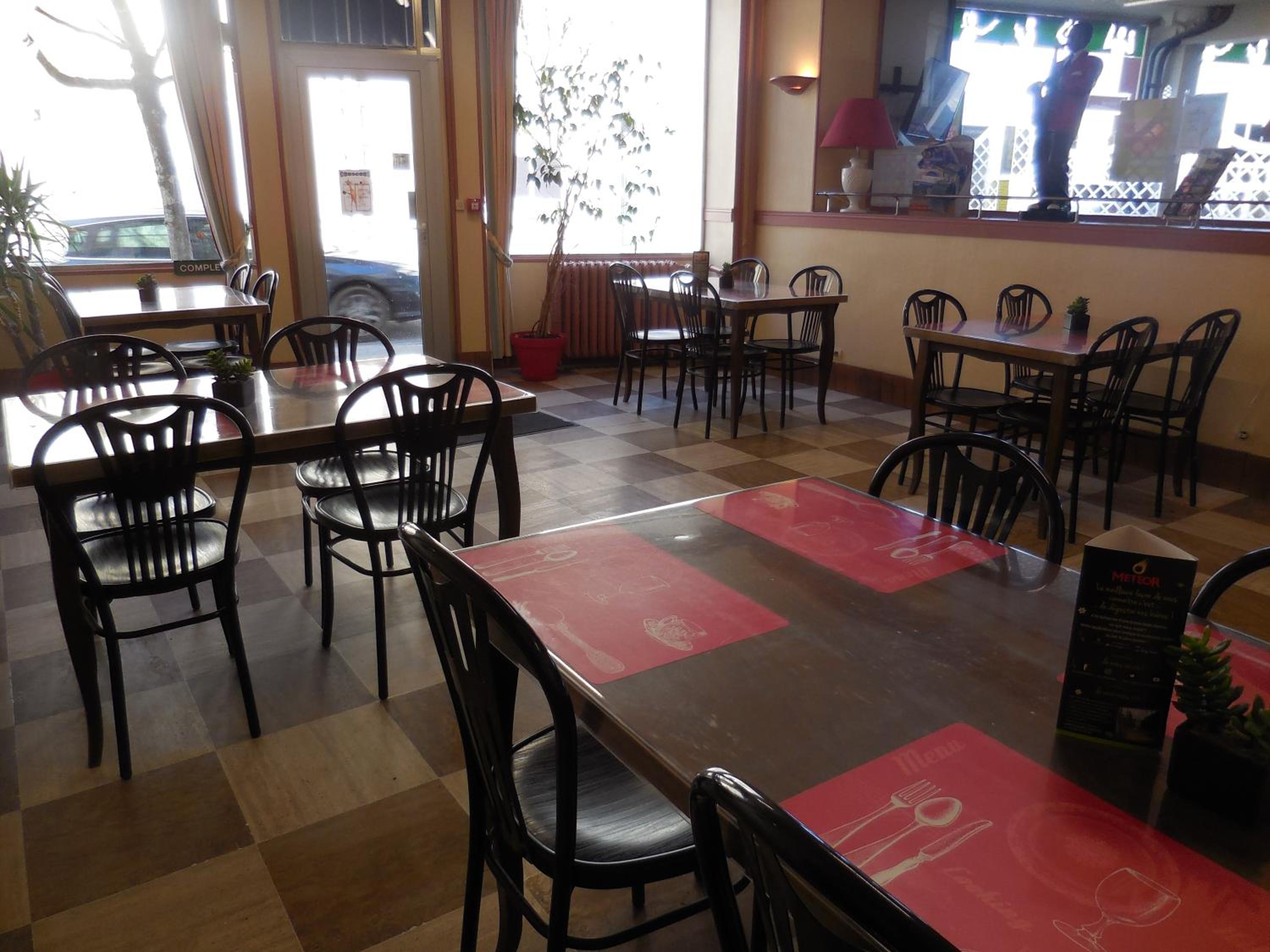 restaurant