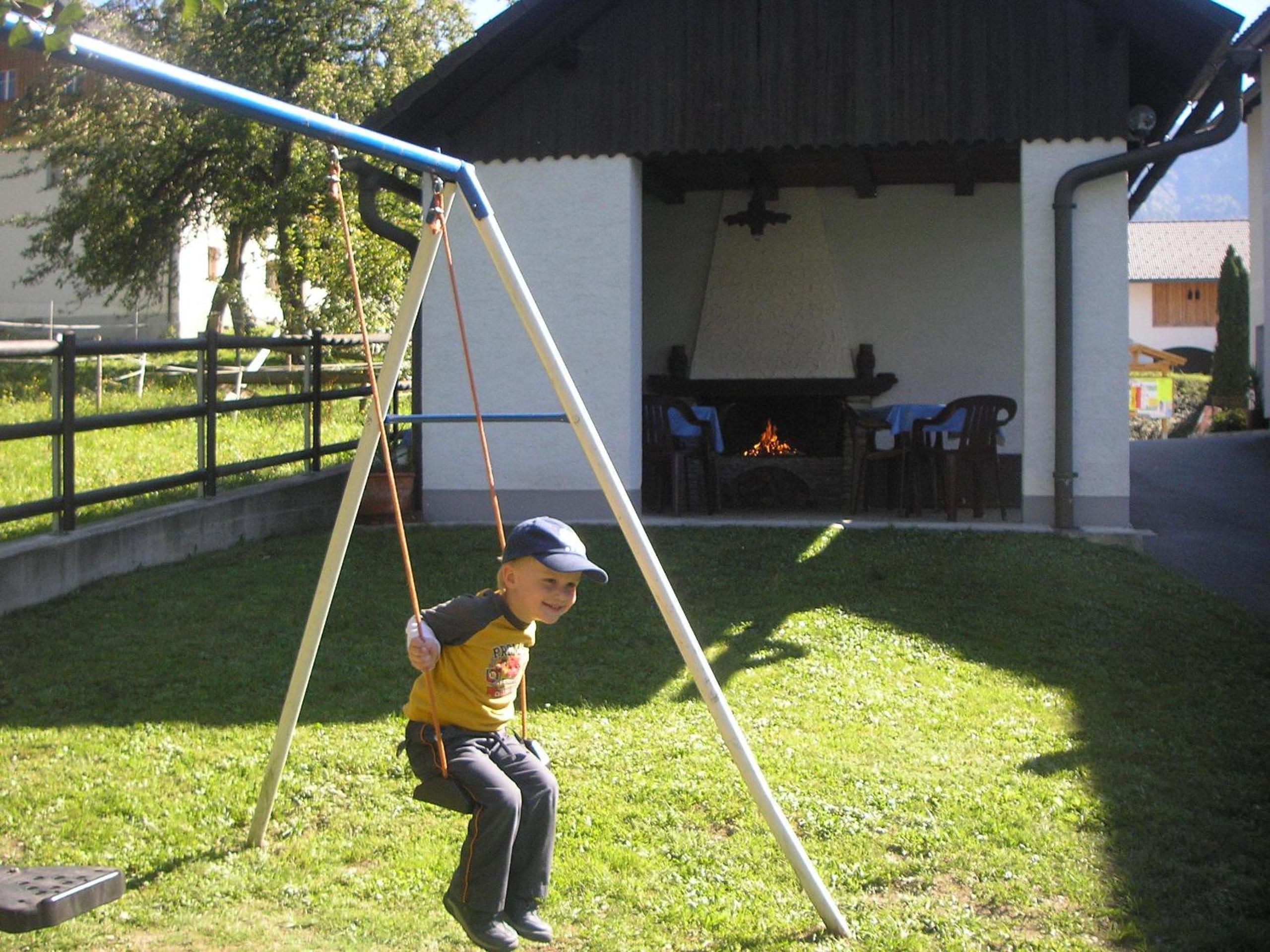 Photo 33