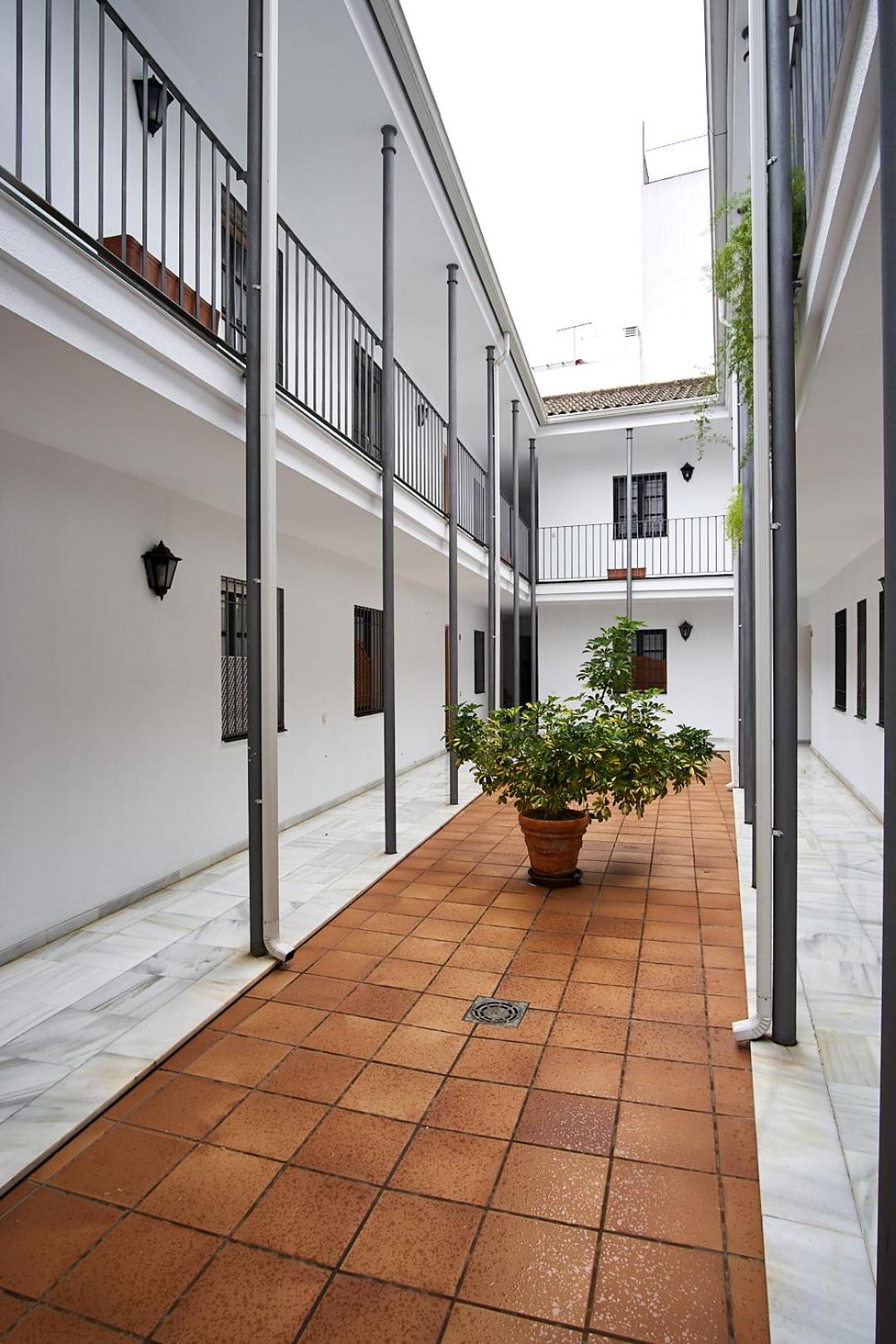 Monsalves Courtyard by Valcambre view 3