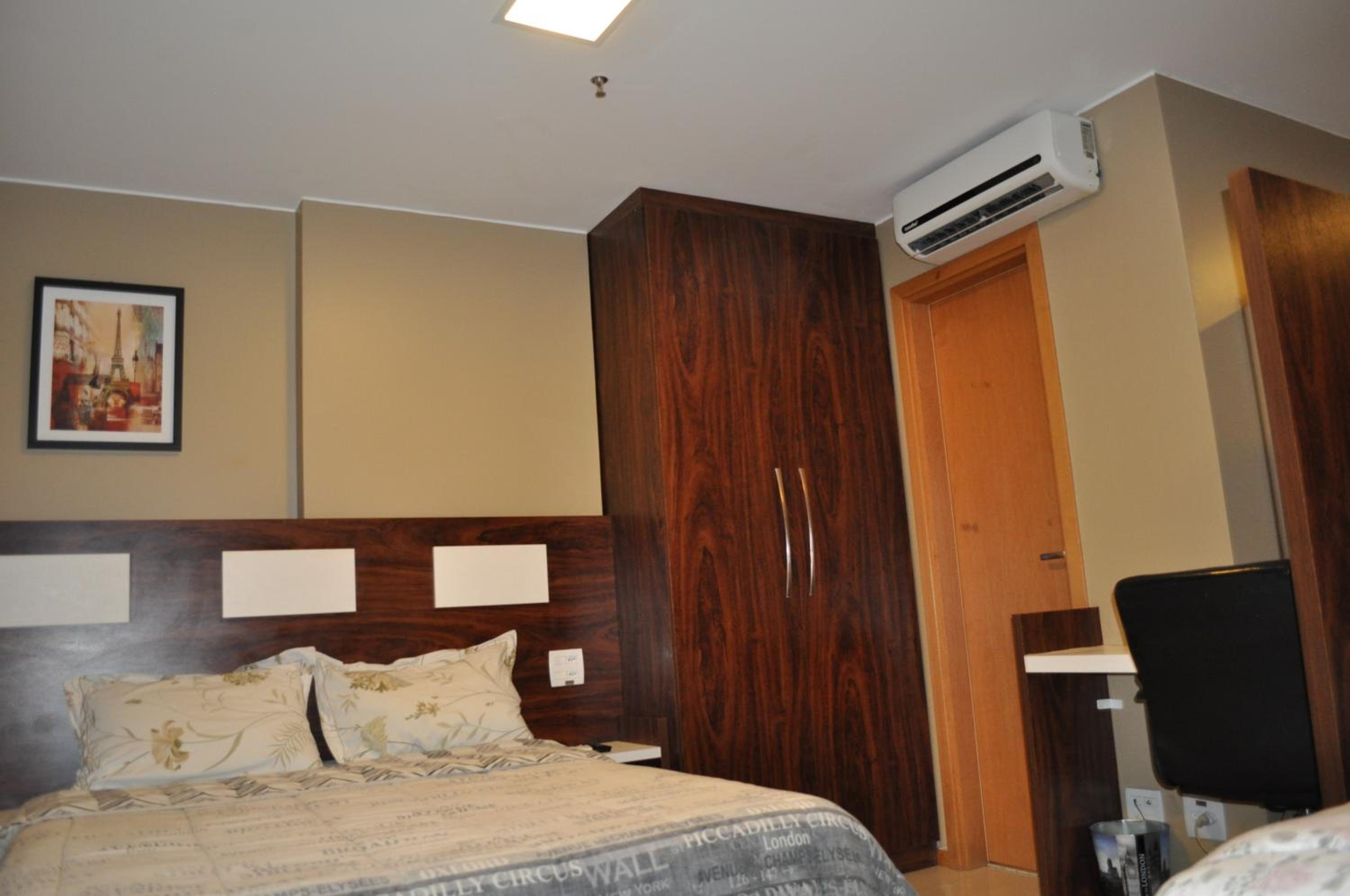 Flat Particular Jade Brasilia 1004 e 1006 Com Garagem