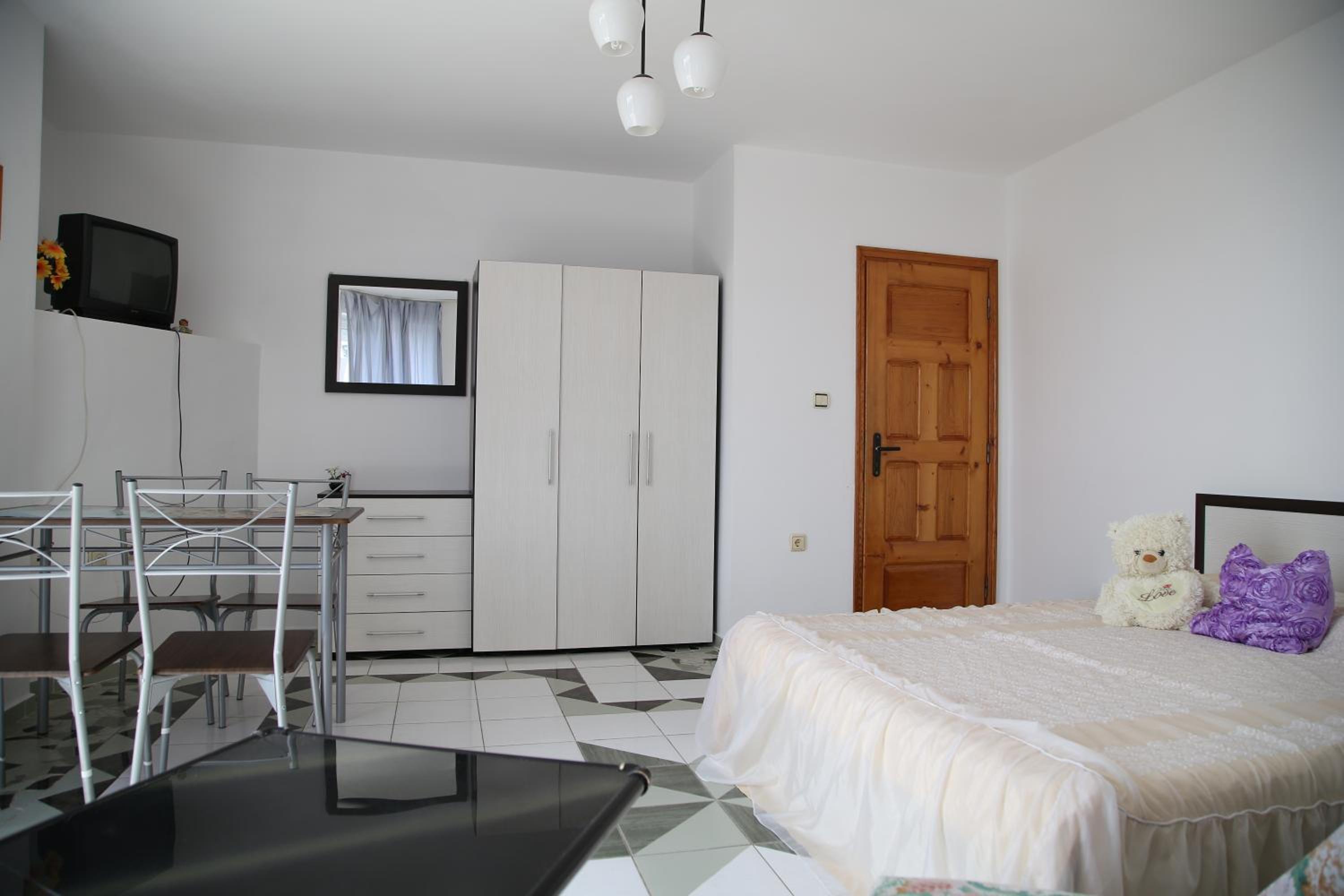 Popov Guest House
