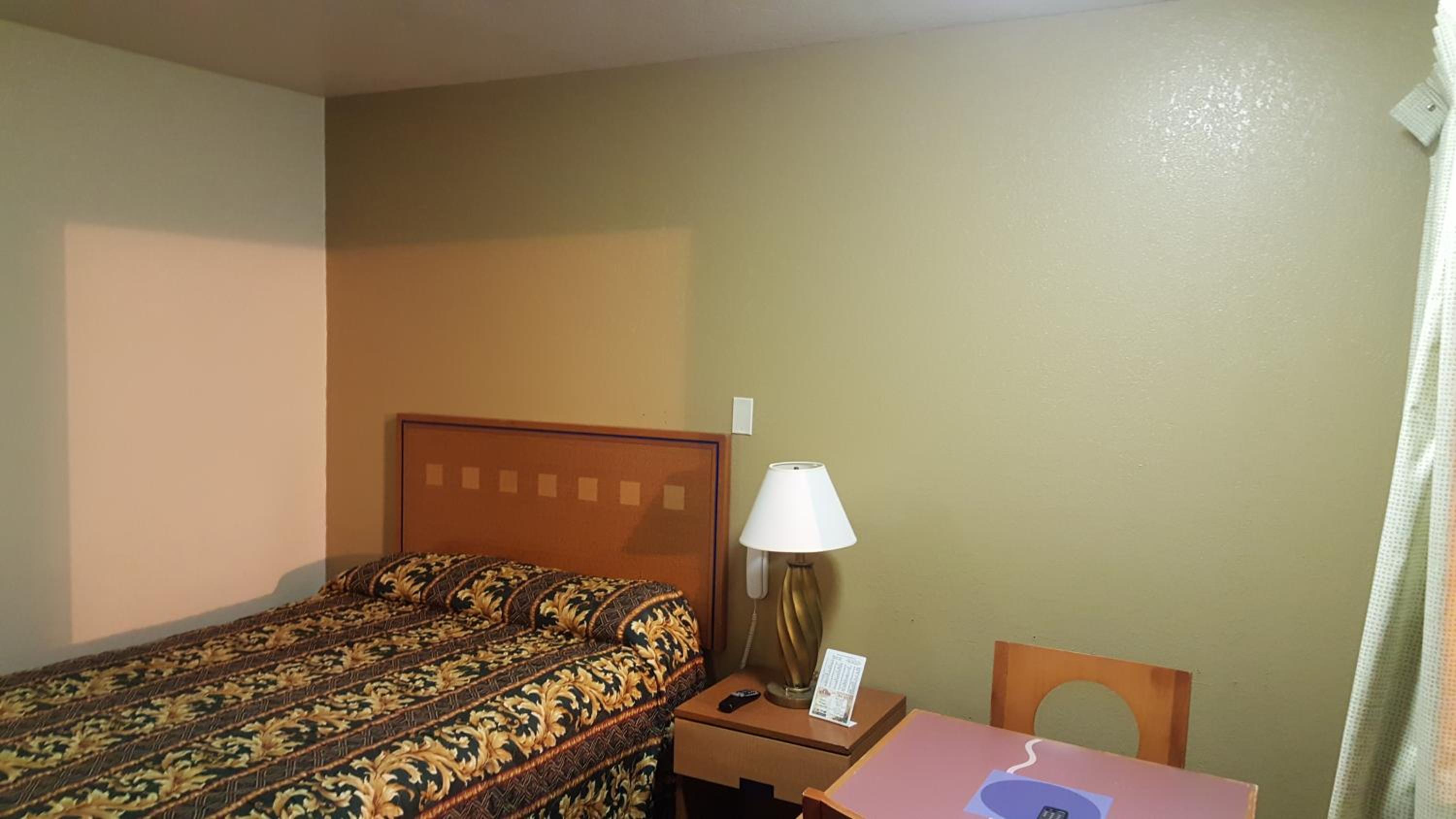Macon Vacations - America's Best Inn - Macon - Property Image 16