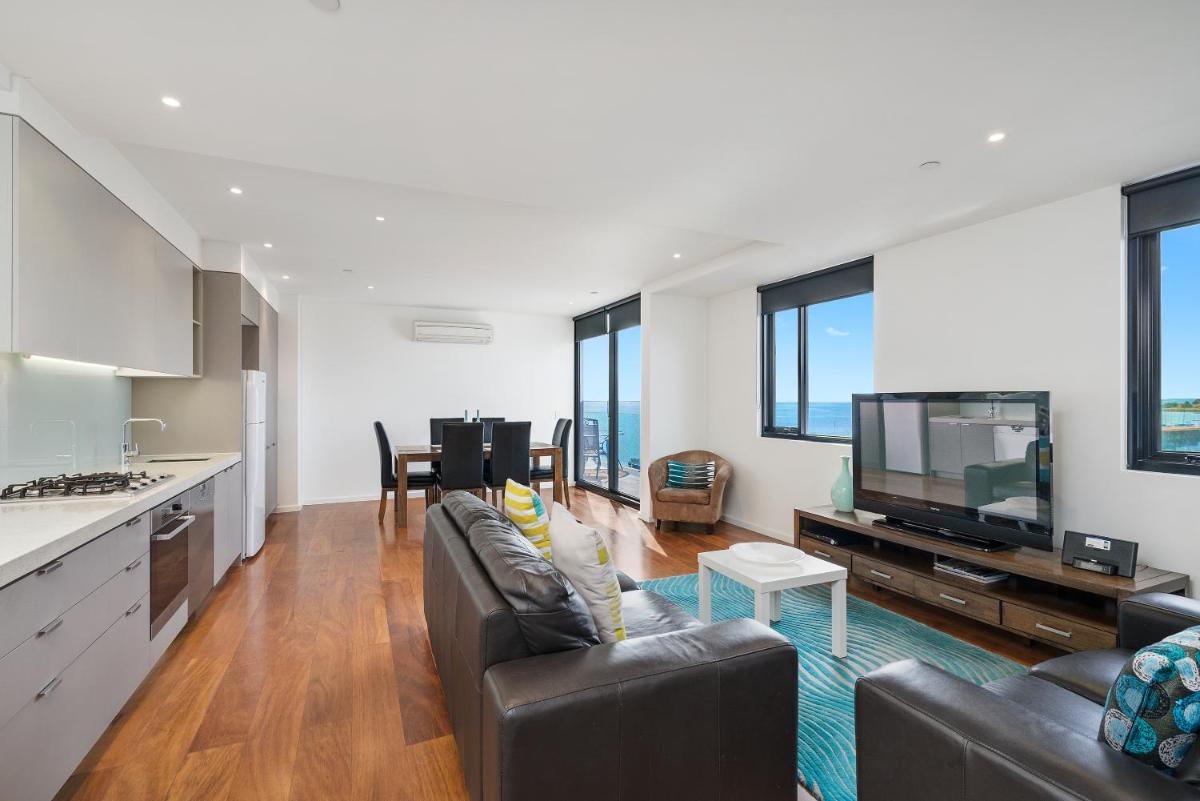 Pier Point 105