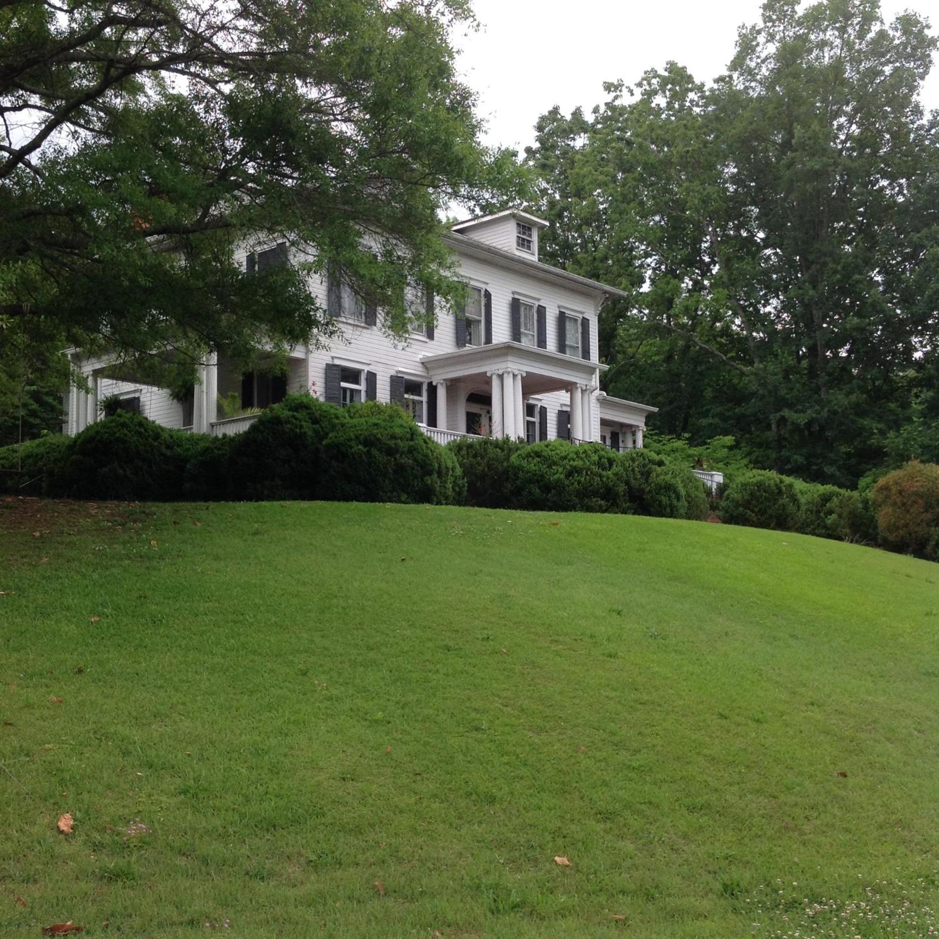 Springwood Inn view 3