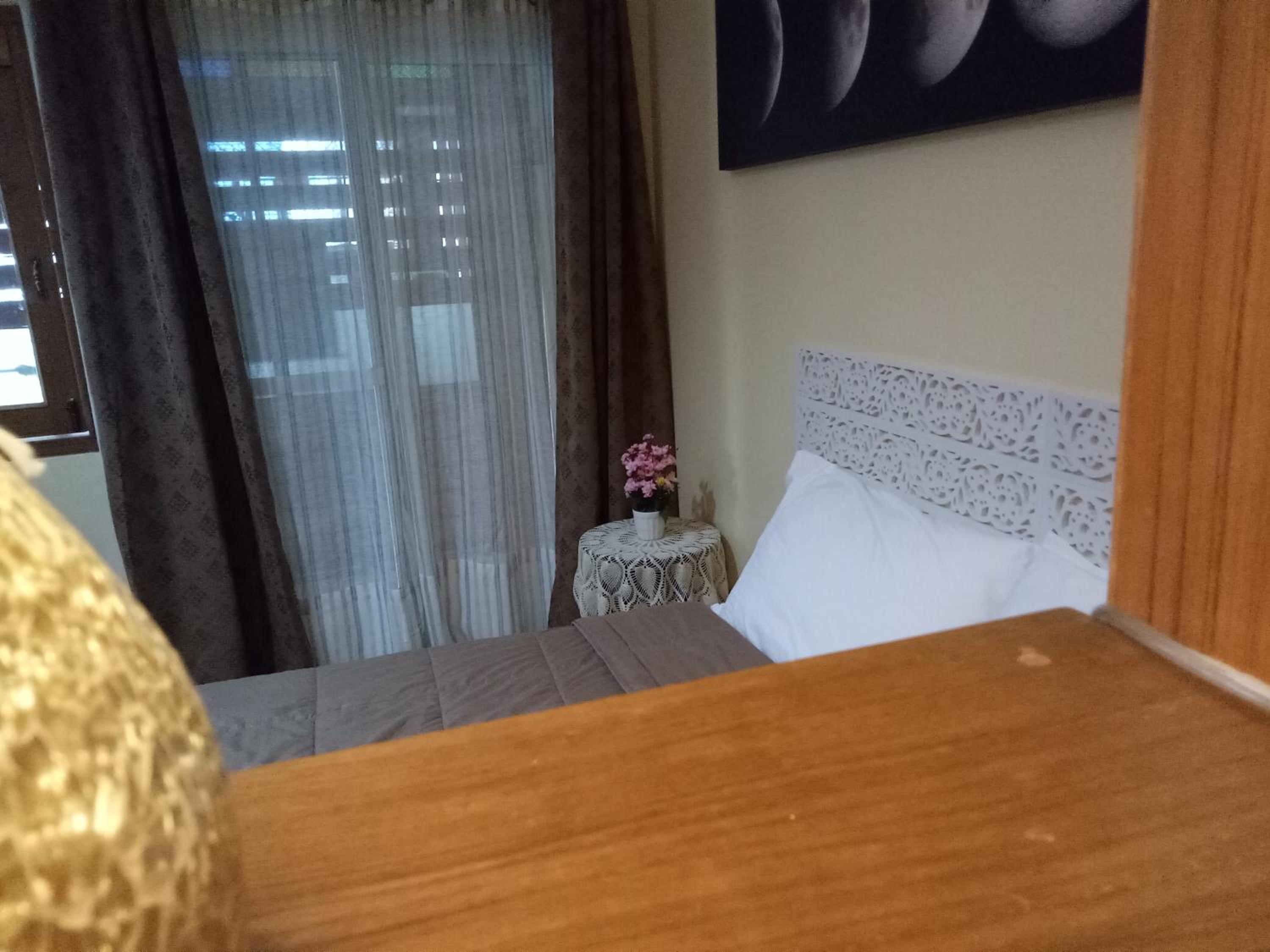 Little Guest House Hotel