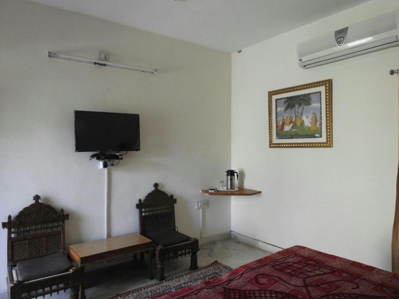 Photo 12