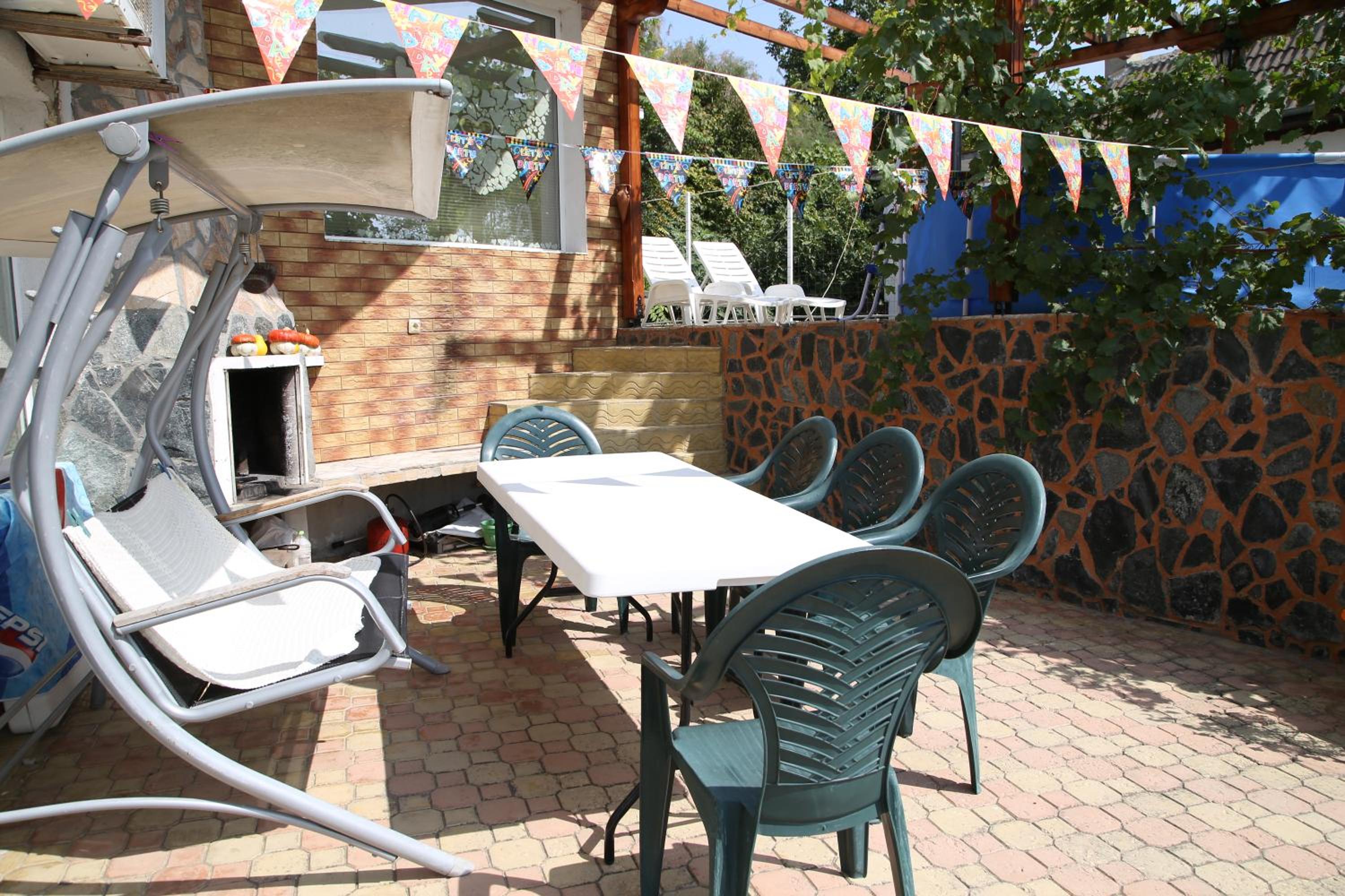 Popov Guest House