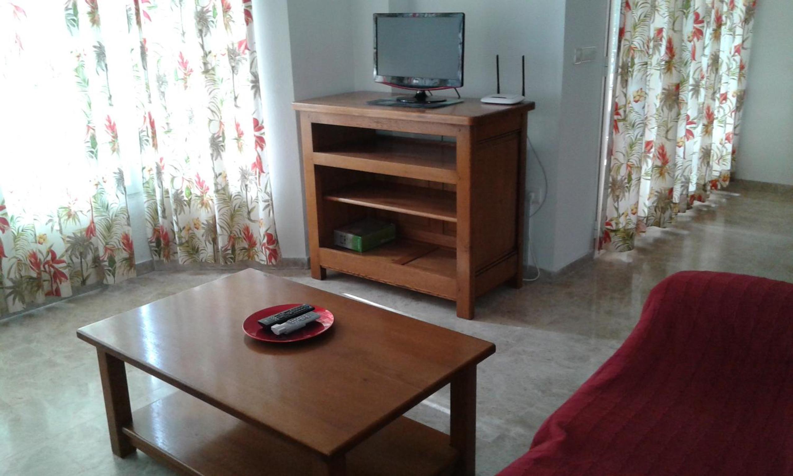 Los Naranjos view 2