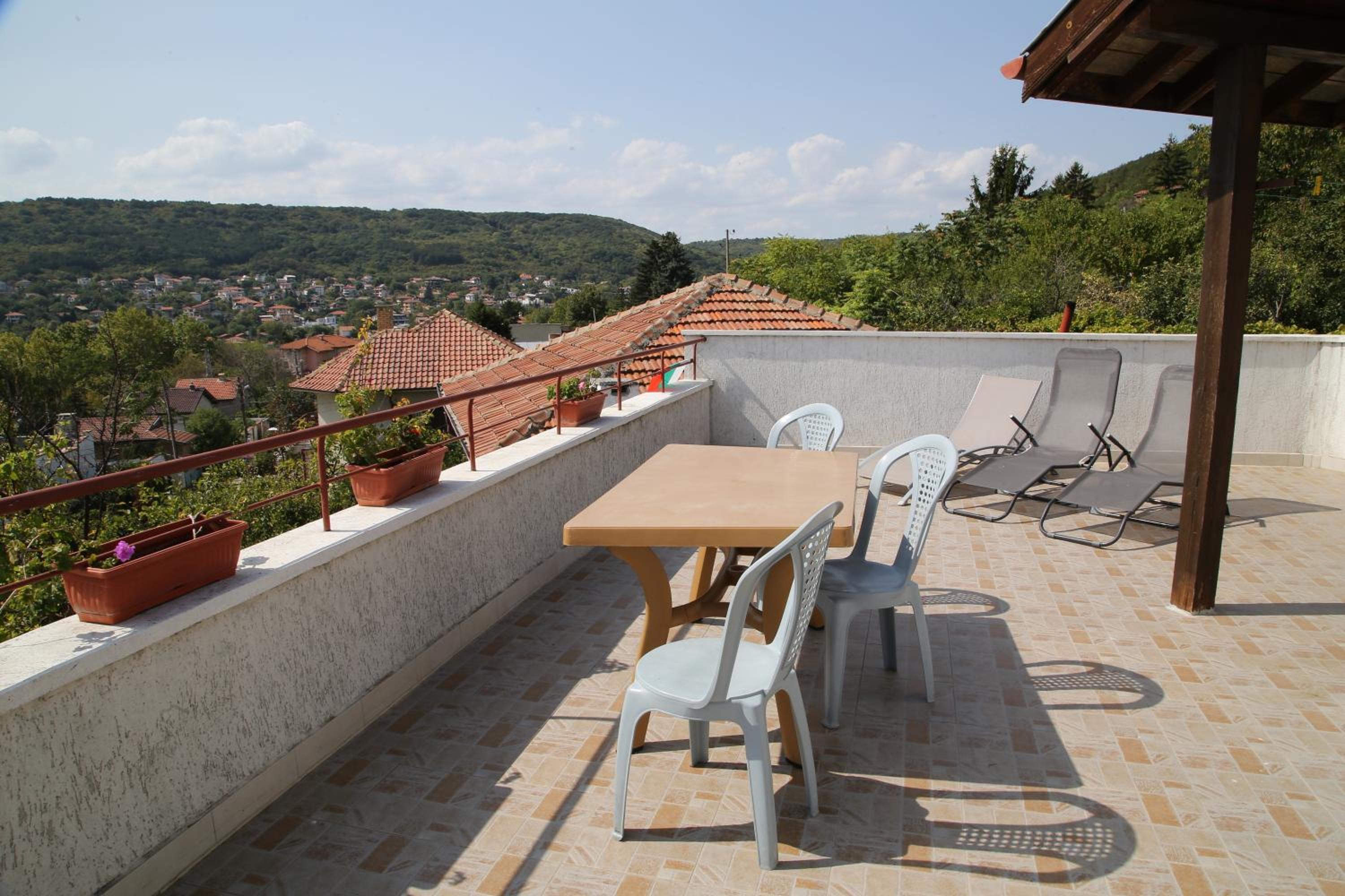 Popov Guest House
