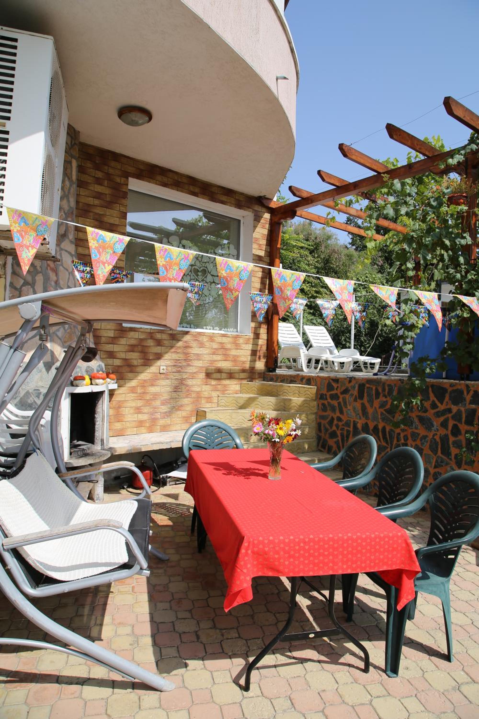 Popov Guest House