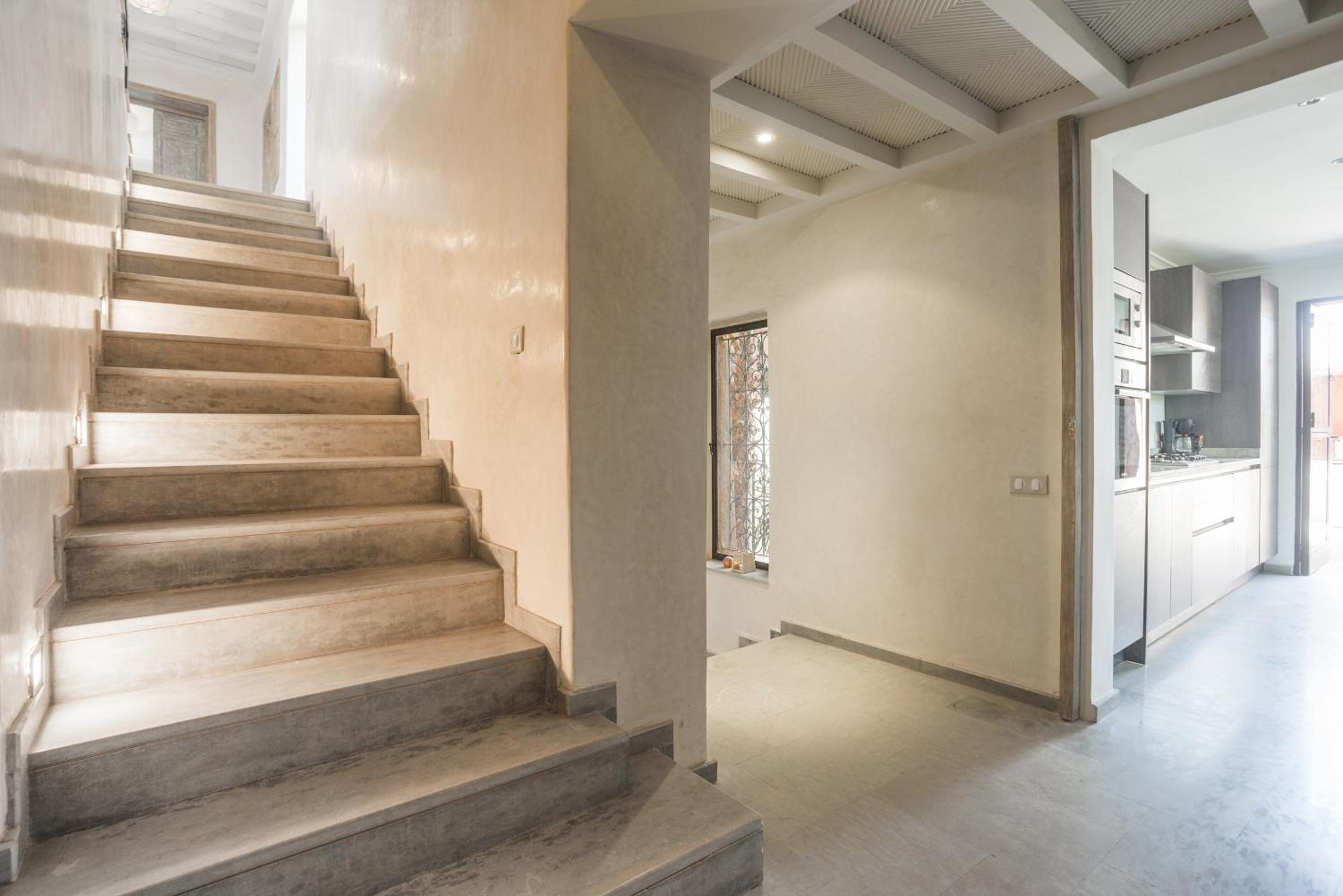 Villa YENMOZ en exclusivité avec piscine privée dans la Palmeraie view 3