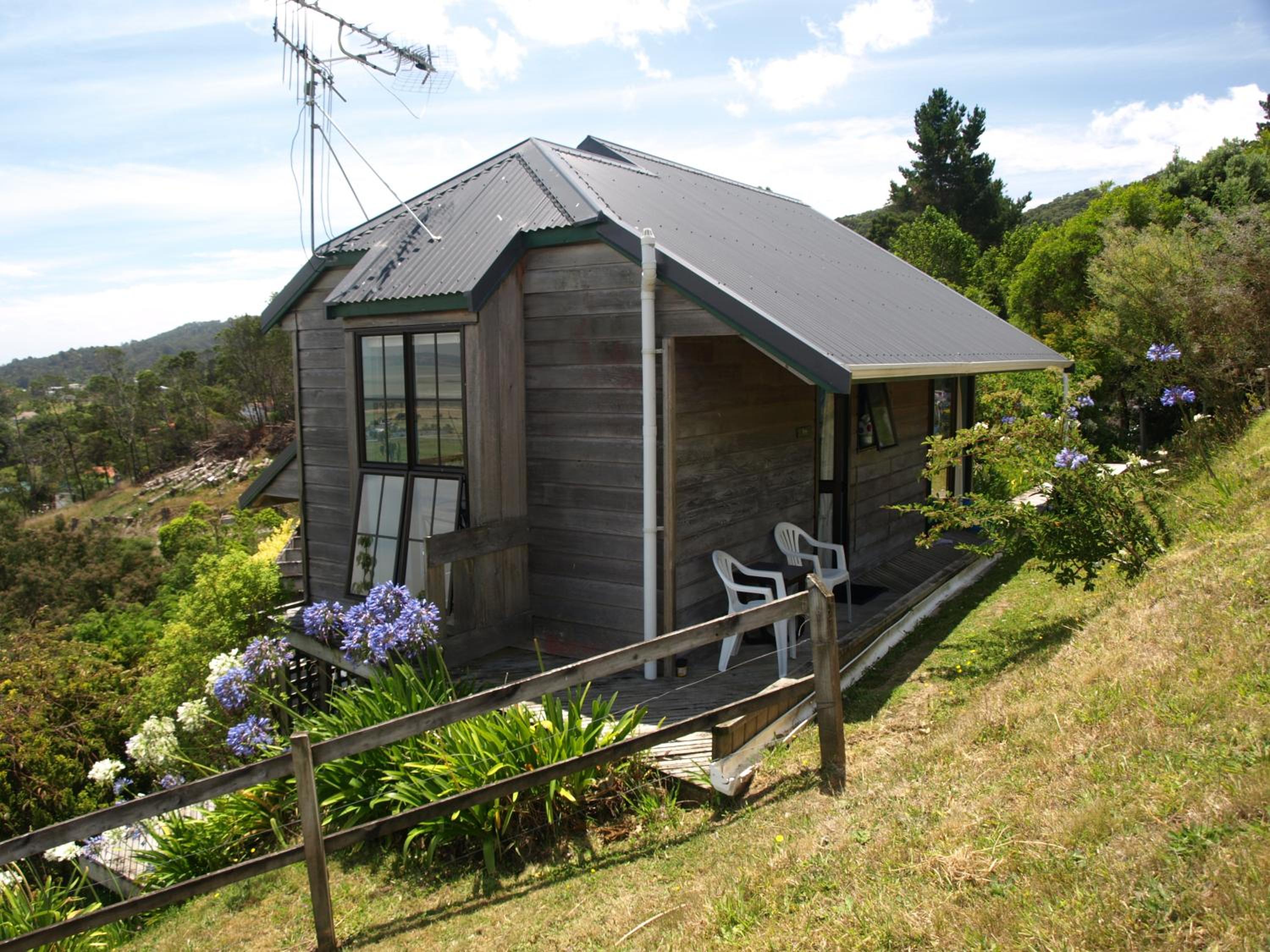 Grafton Cottage & Chalets