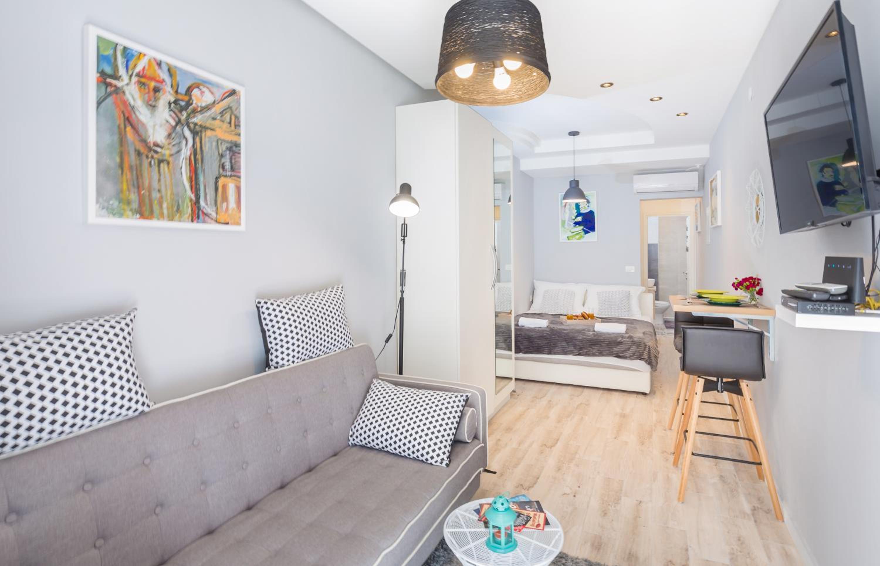 Apartments Summer Romance