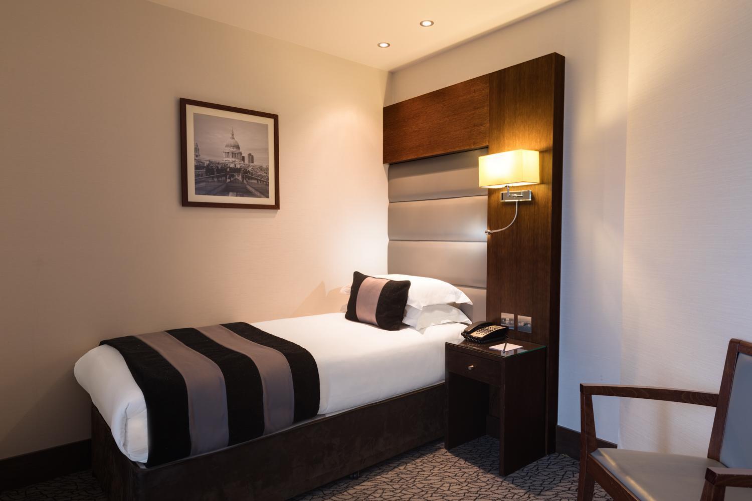 Hounslow Vacations - Park Grand Heathrow - Property Image 10