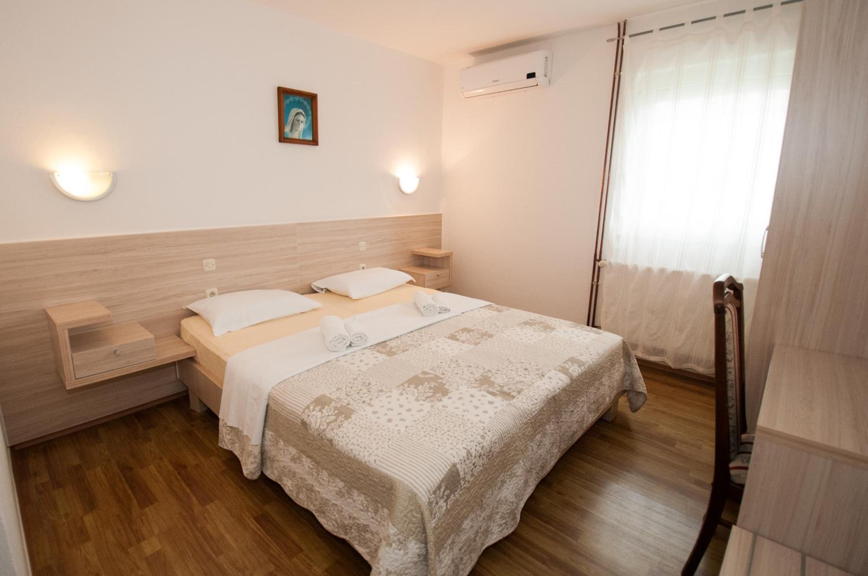 Rooms Kenedy
