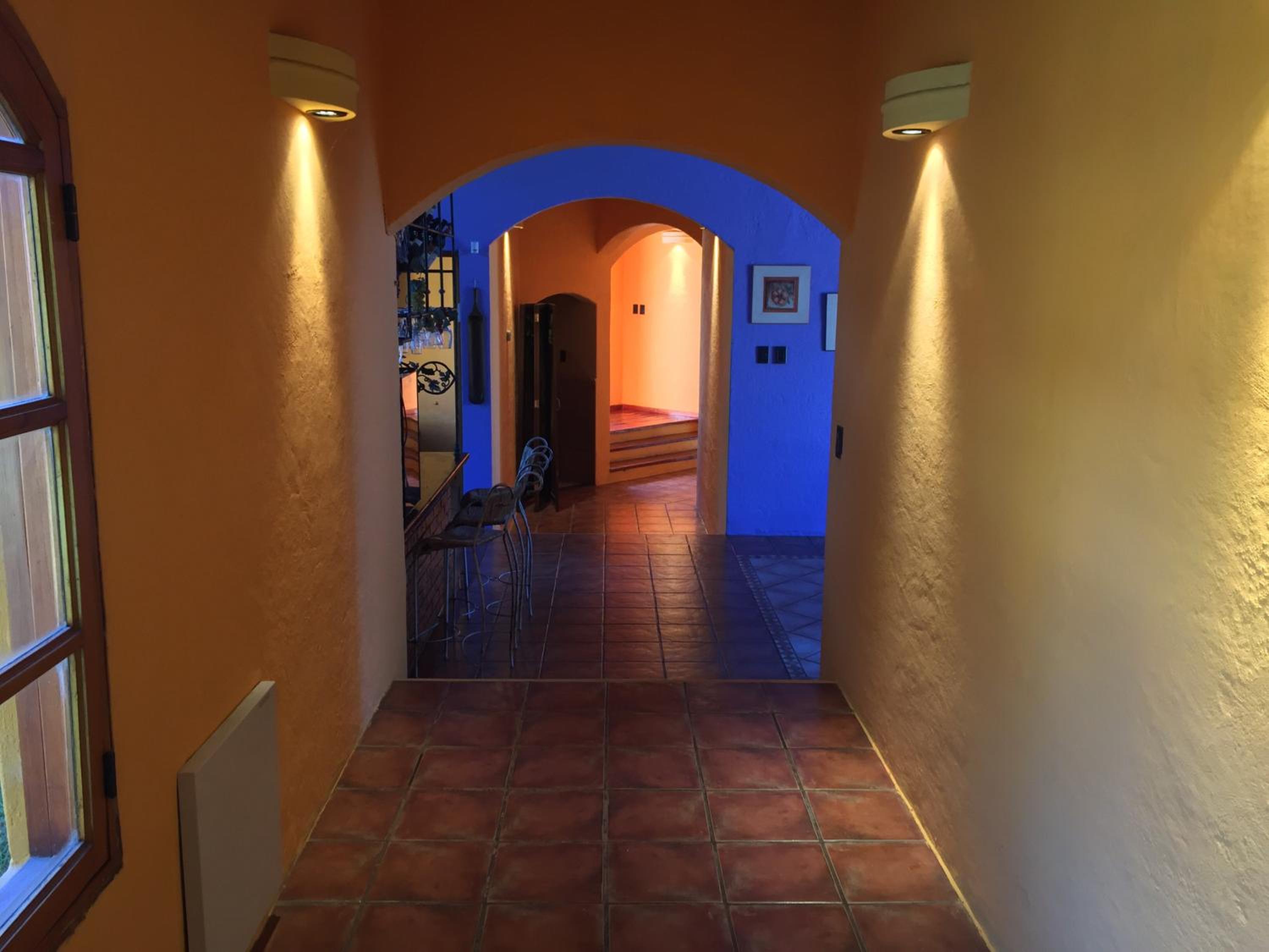John’s Home on Wine Route