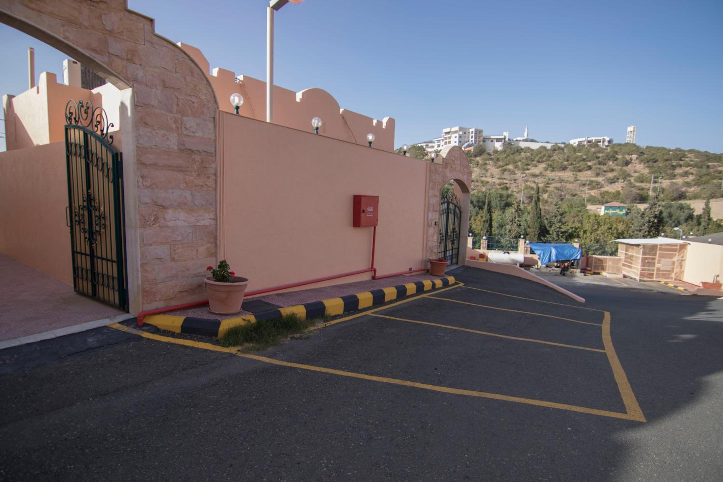 Sadeem Village & Chalet