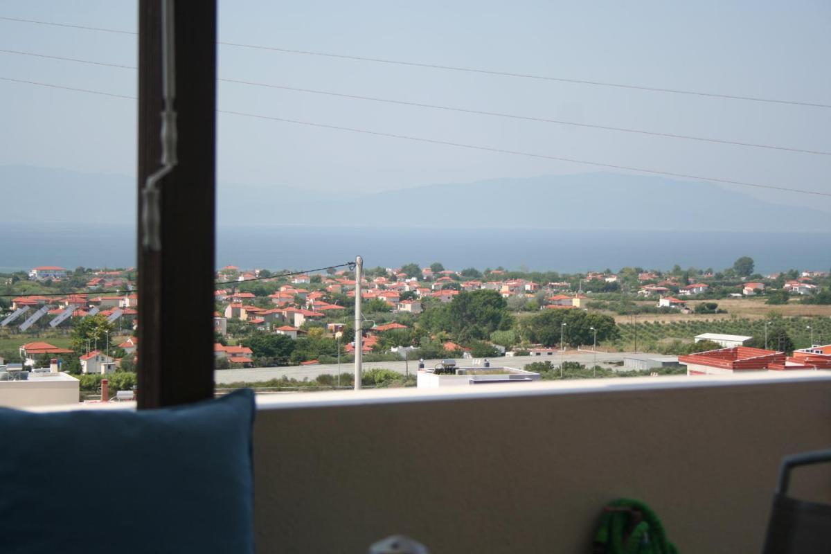 Maisonette Panorama Kariani view 2