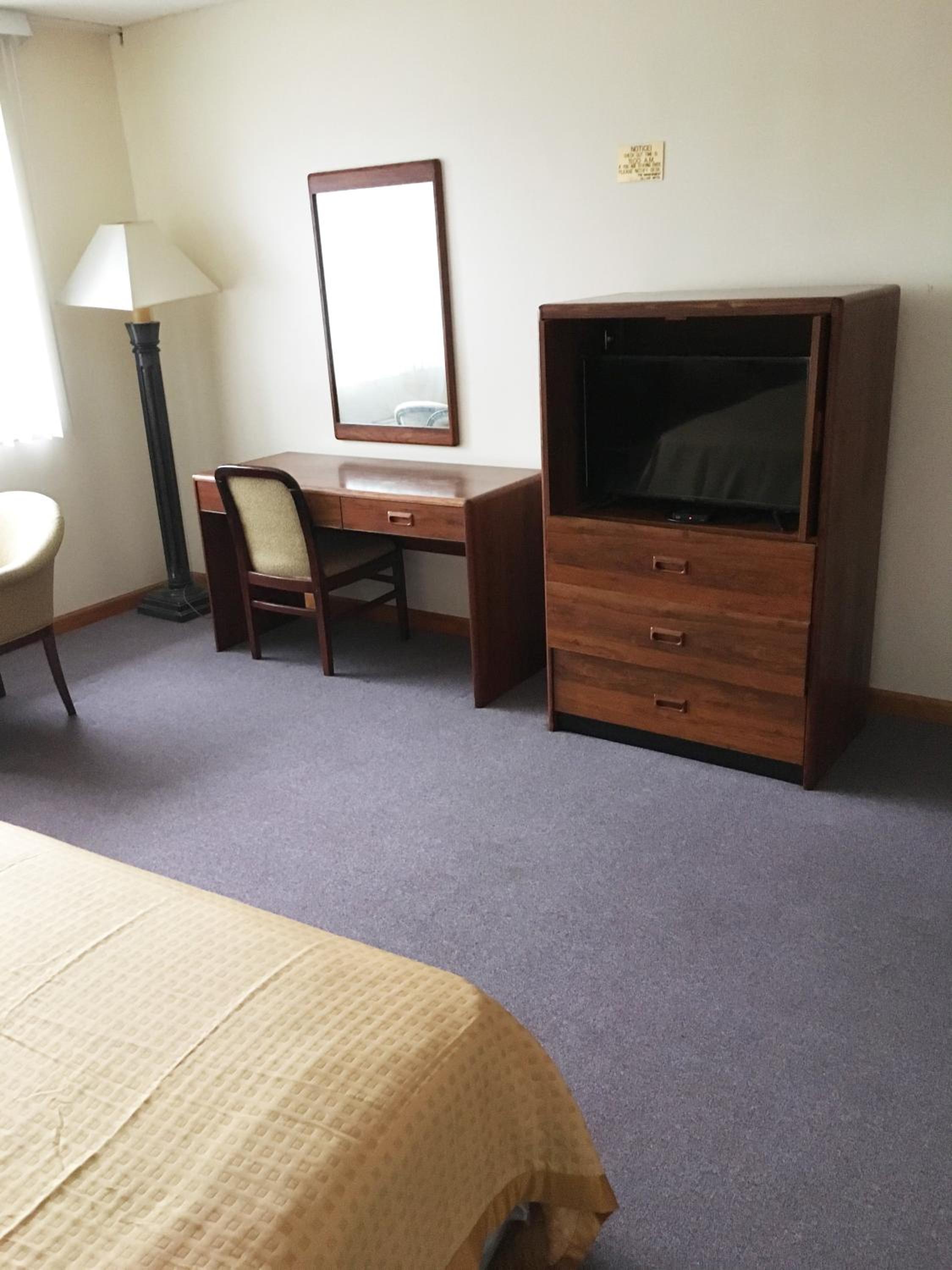 Village Motel - Property Image 1