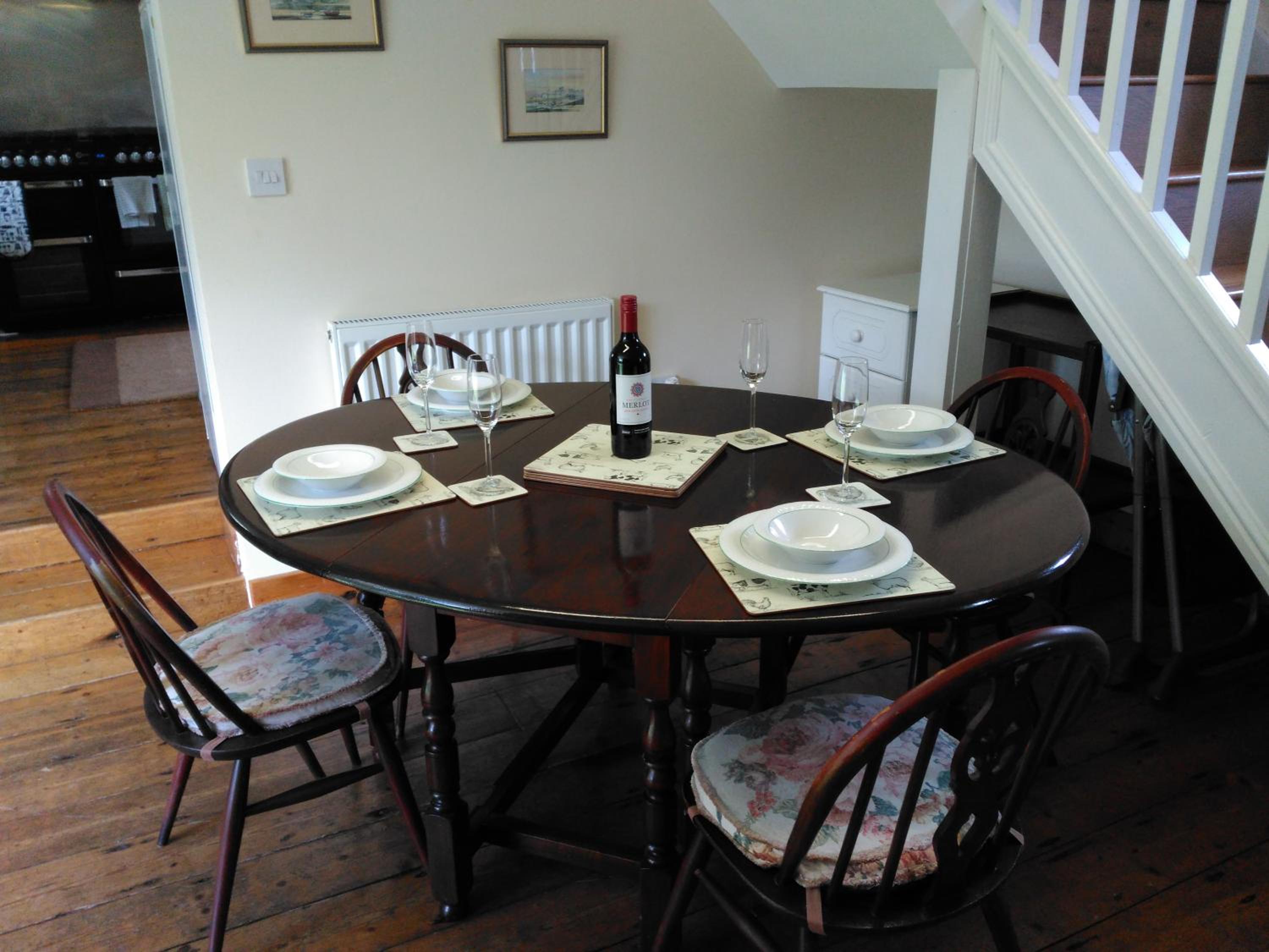 cwmddol fawr cottage