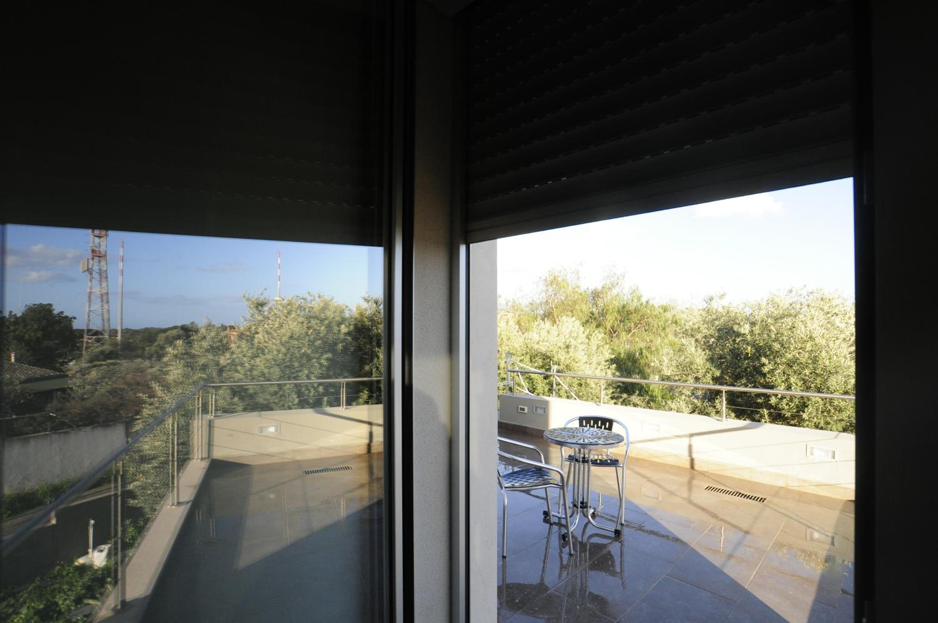 Art House Quartu - Margine Rosso