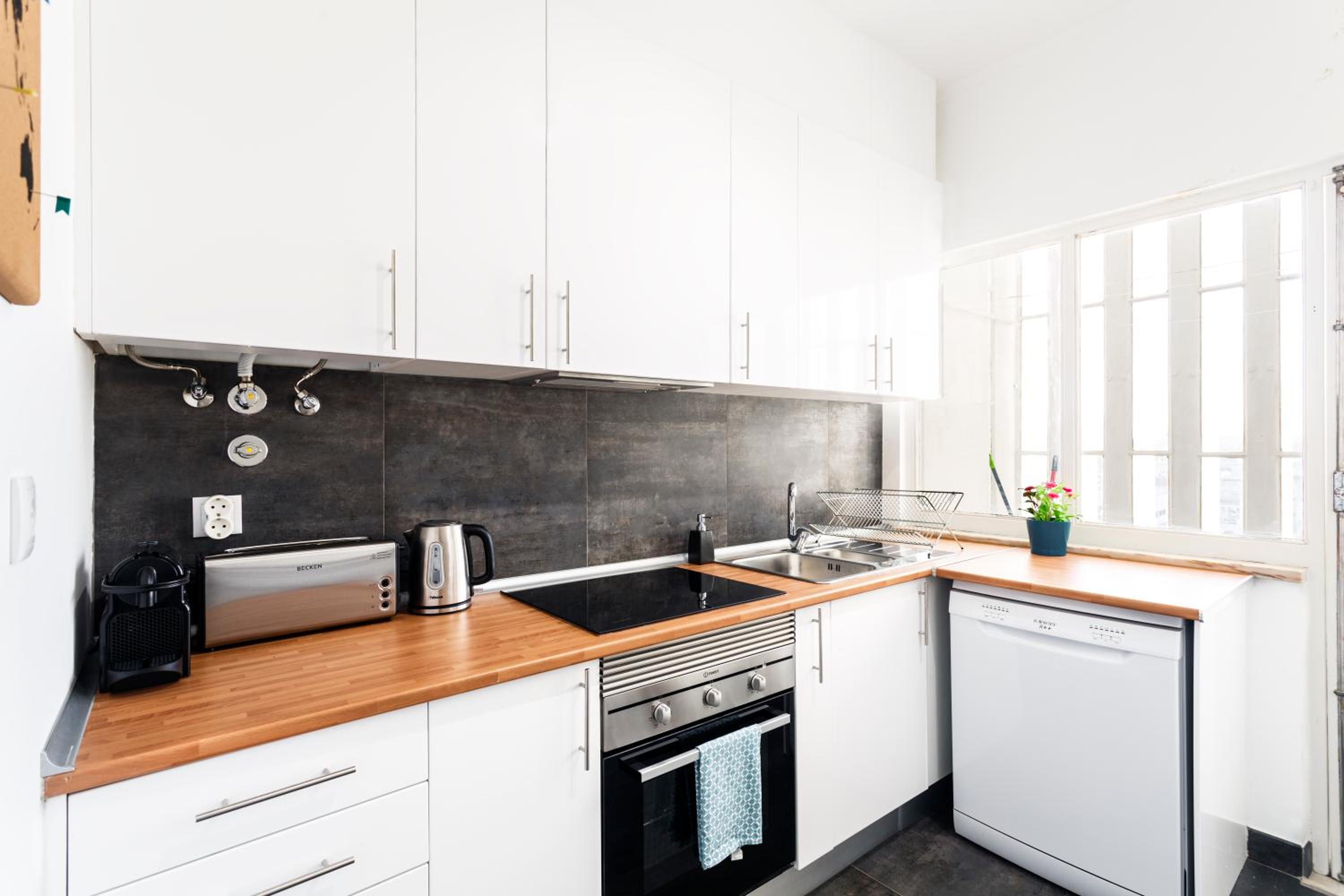 WHome | Anjos Stylish Apartment #6 view 4