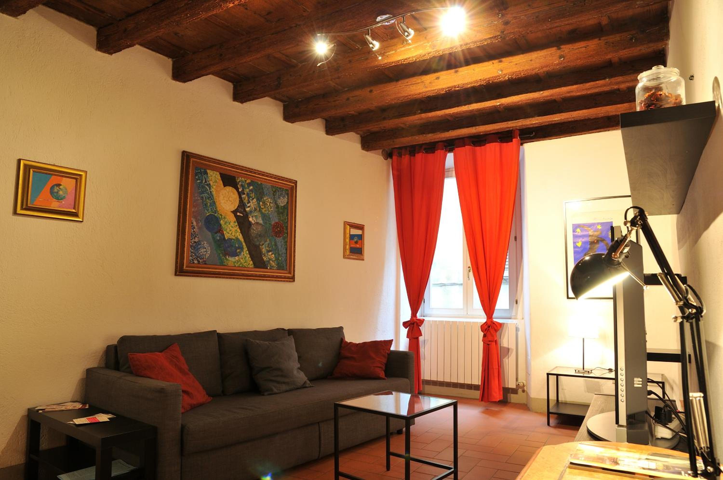 FEEL - Arco Antico view 3