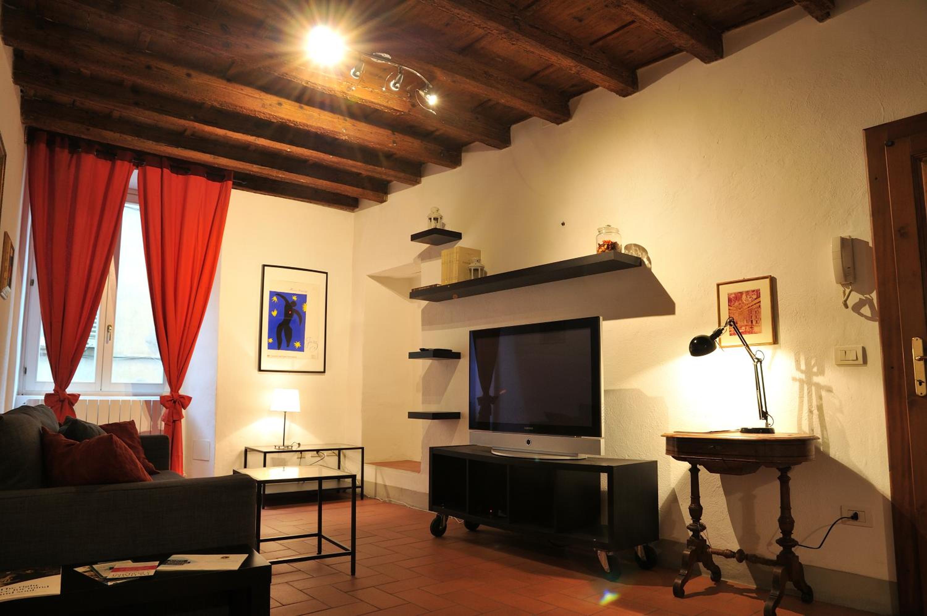 FEEL - Arco Antico view 5