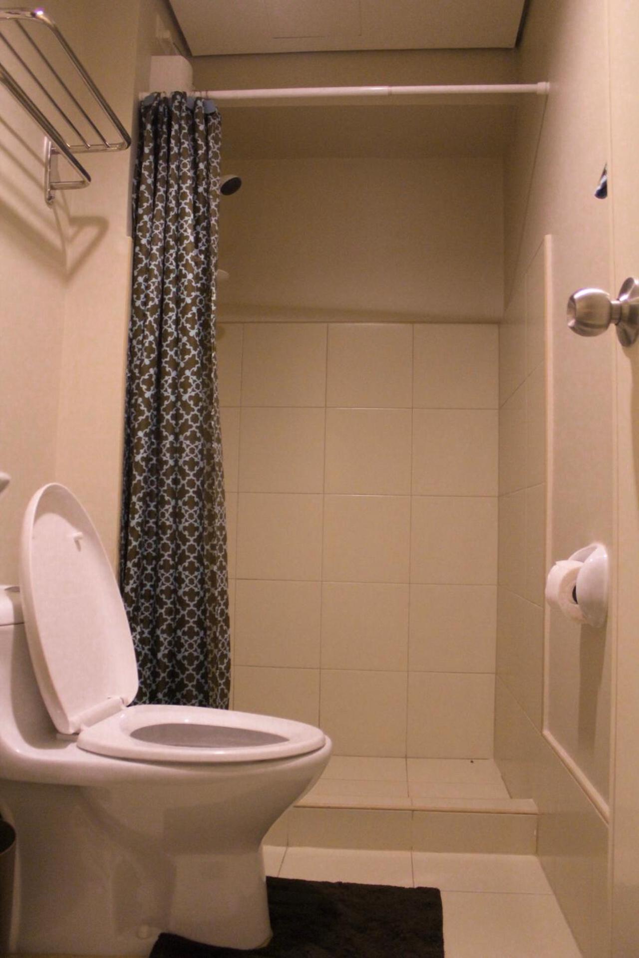 One- Bedroom Avida Cebu Tower 1 IT Park view 4