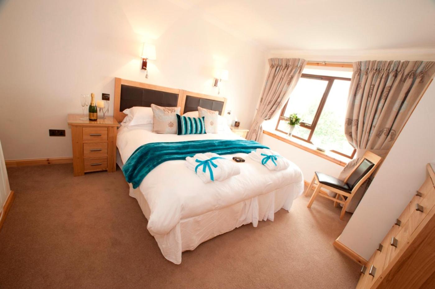 Abhainn Cottage view 5