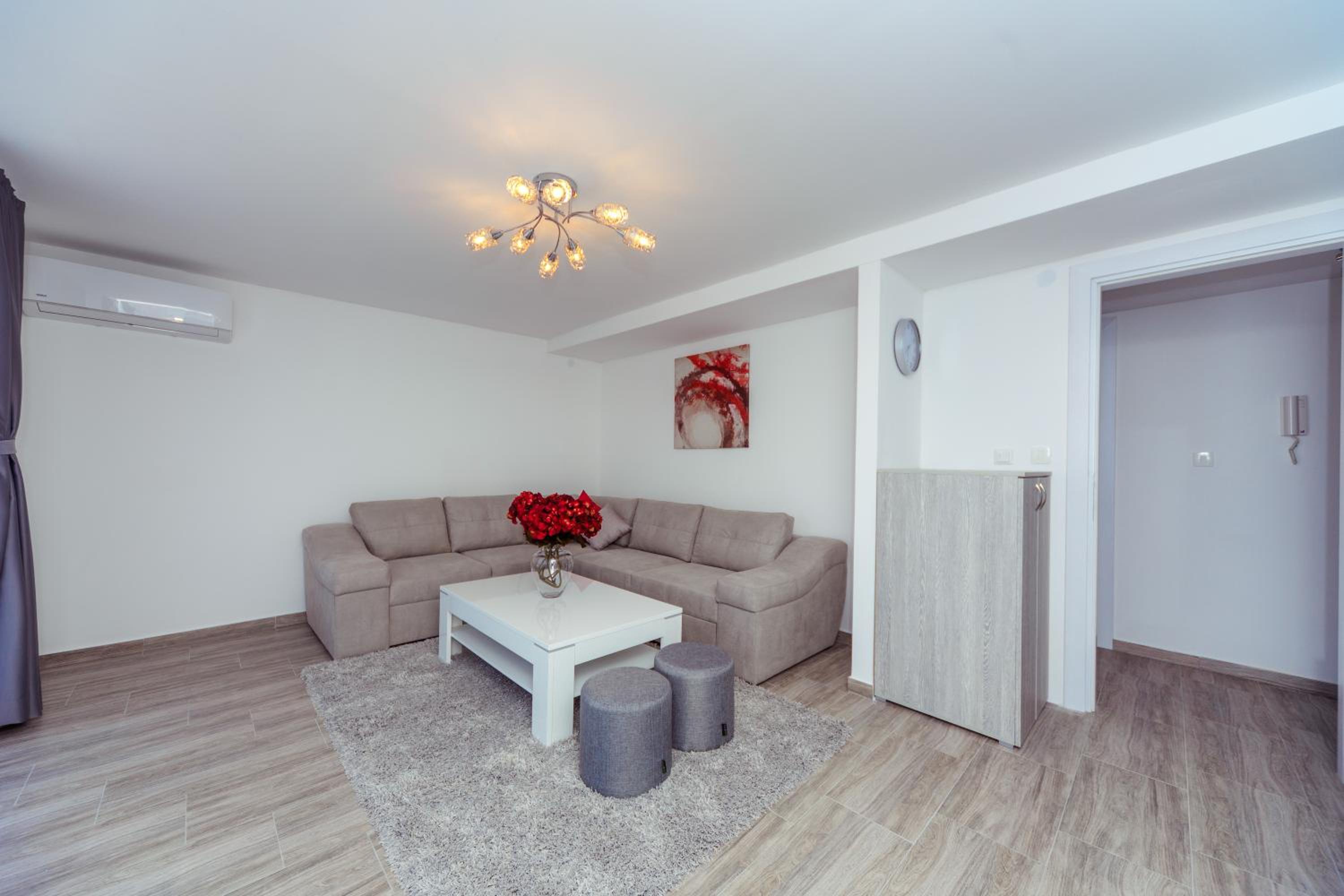 Apartments Monte Re