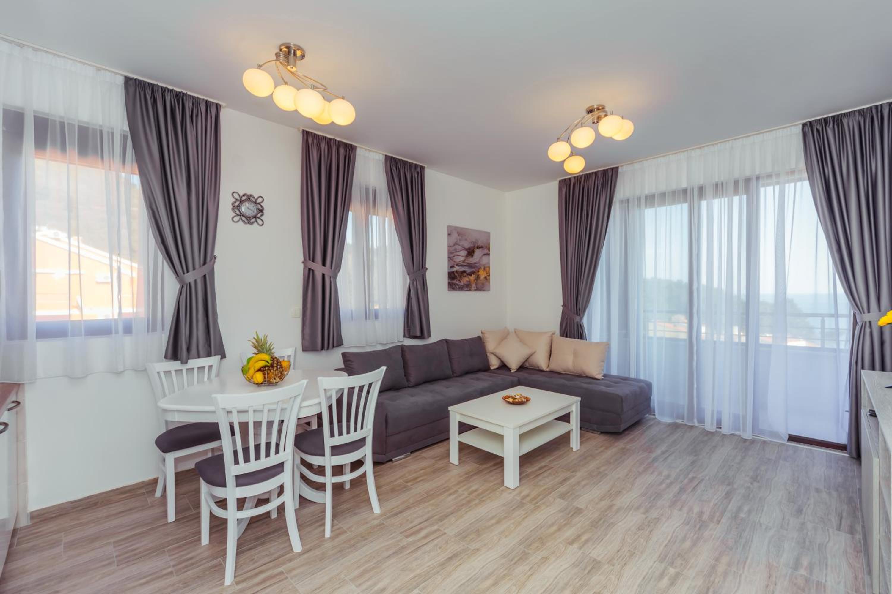 Apartments Monte Re